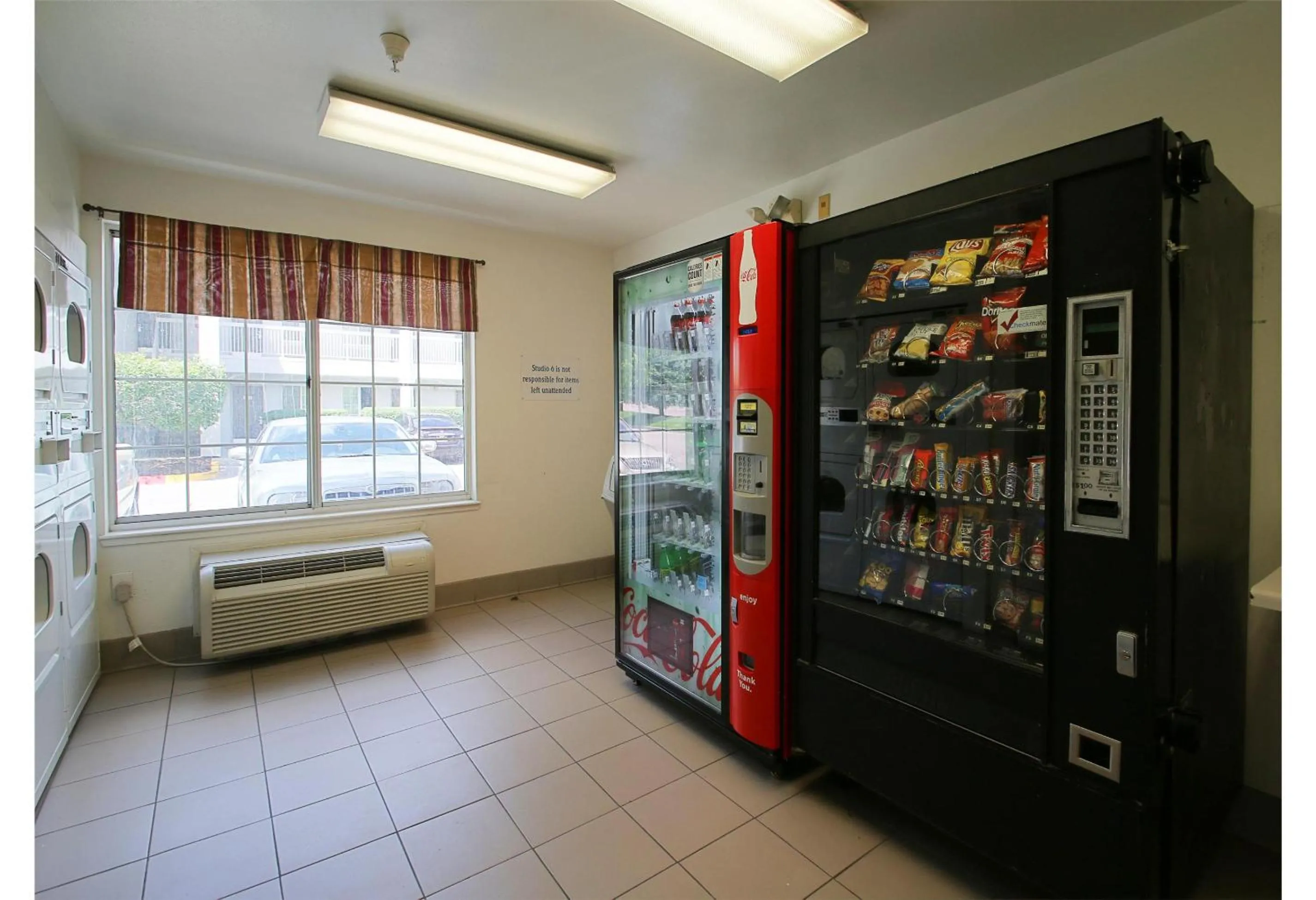 vending machine in Studio 6 - Murray, UT