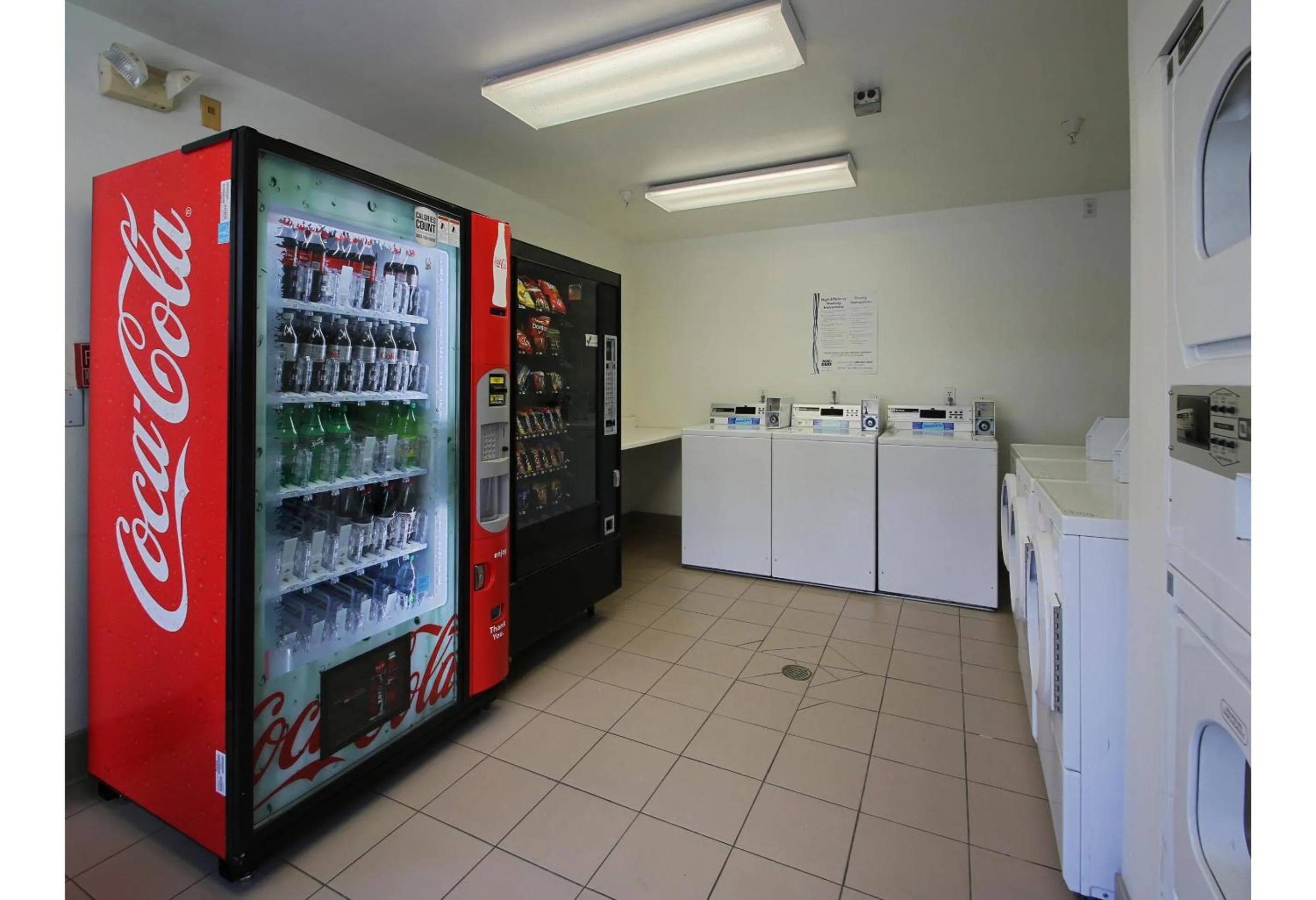 vending machine in Studio 6 - Murray, UT