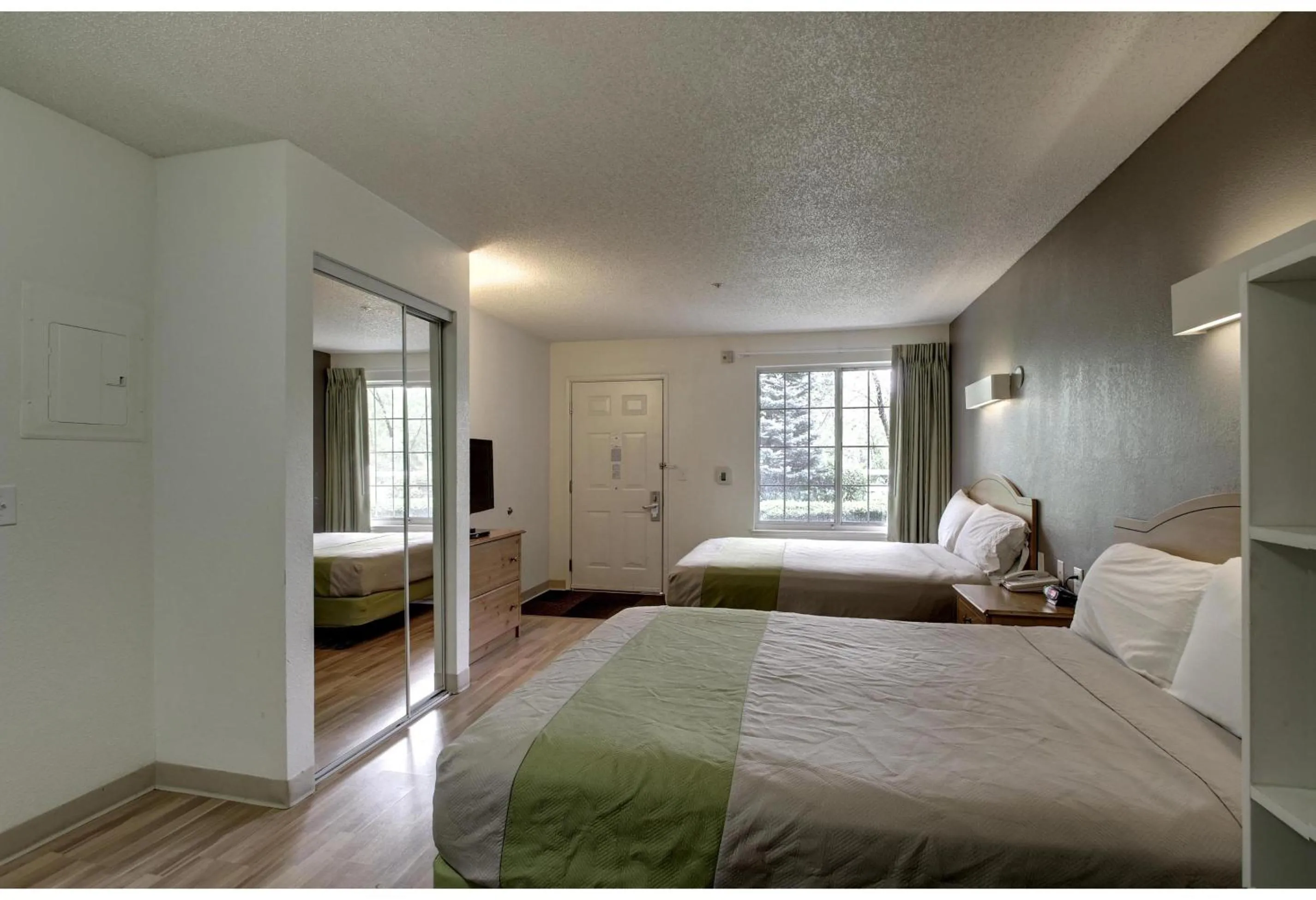 Bedroom, Bed in Studio 6 - Murray, UT