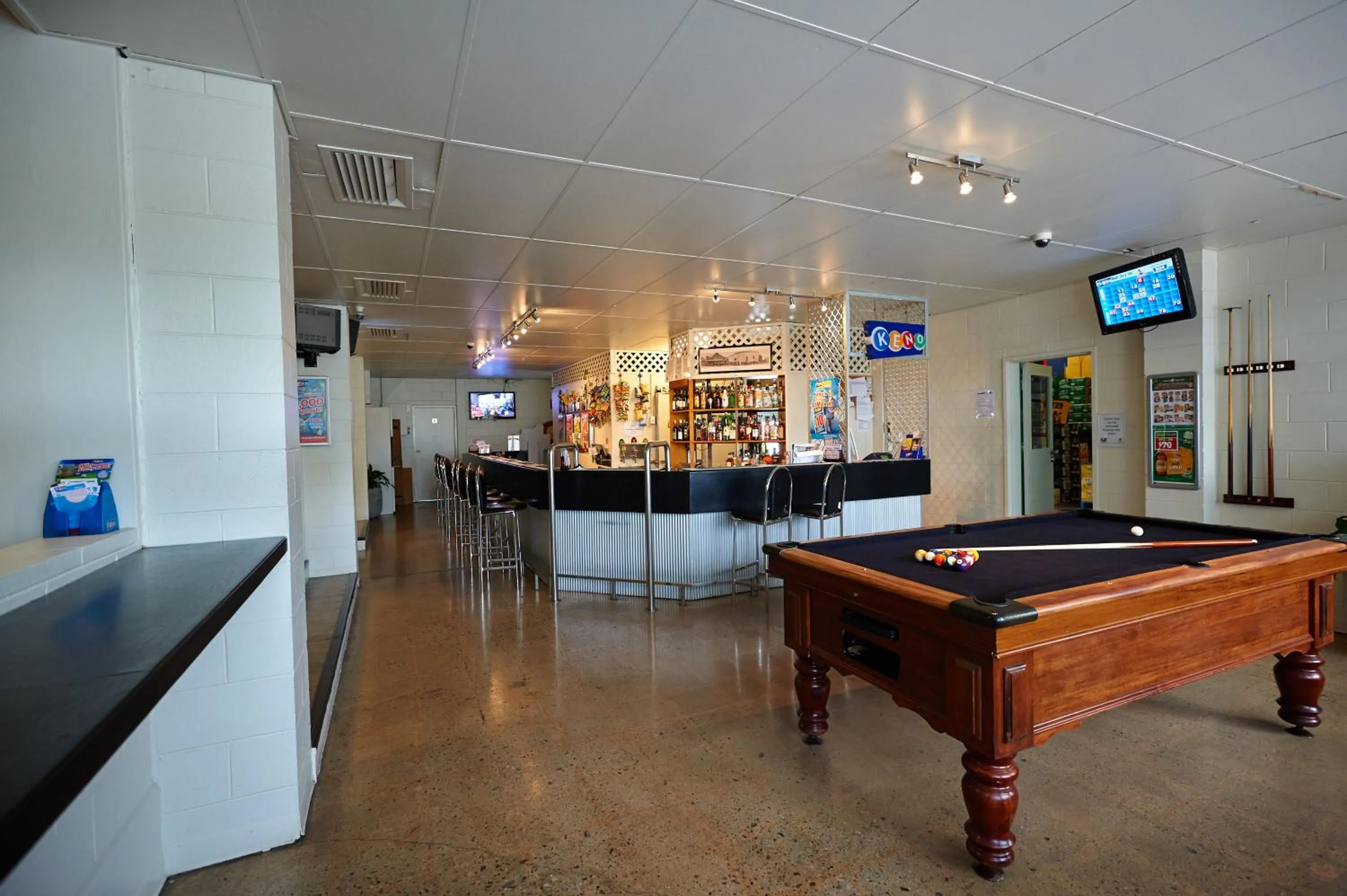 Lounge or bar in Commercial Hotel