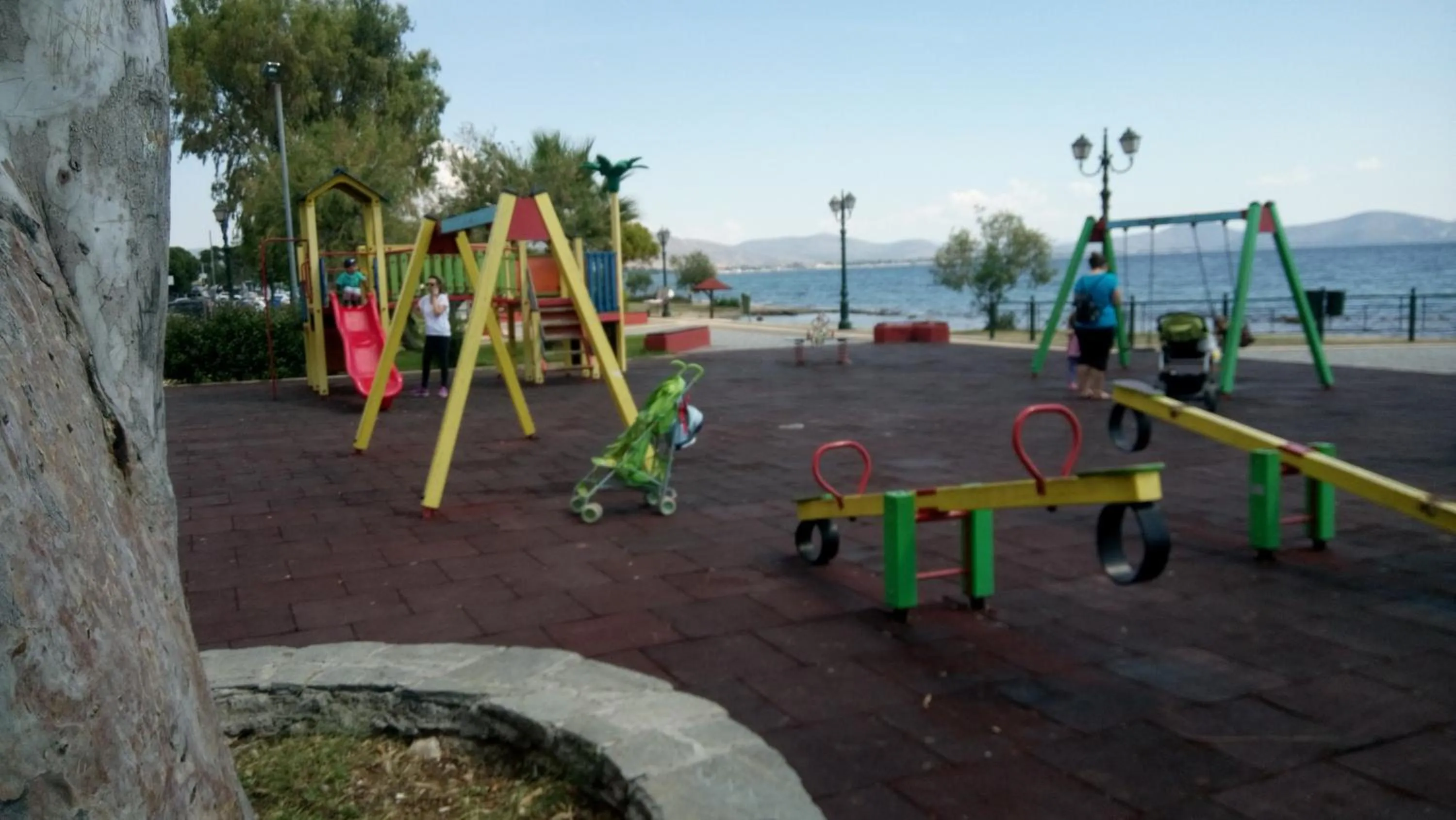Children play ground in Villa George - Family Holidays