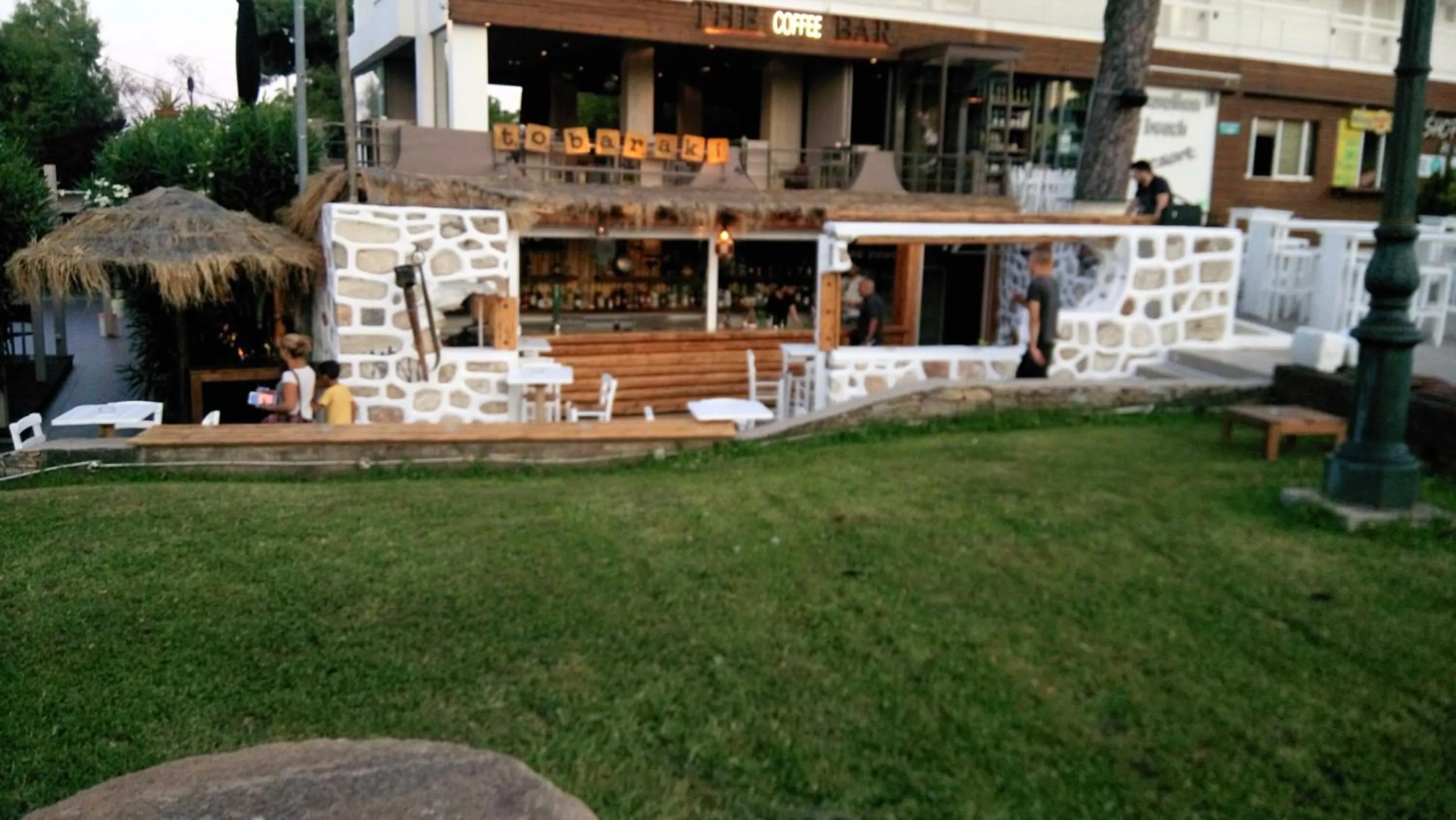 Nightclub / DJ in Villa George - Family Holidays