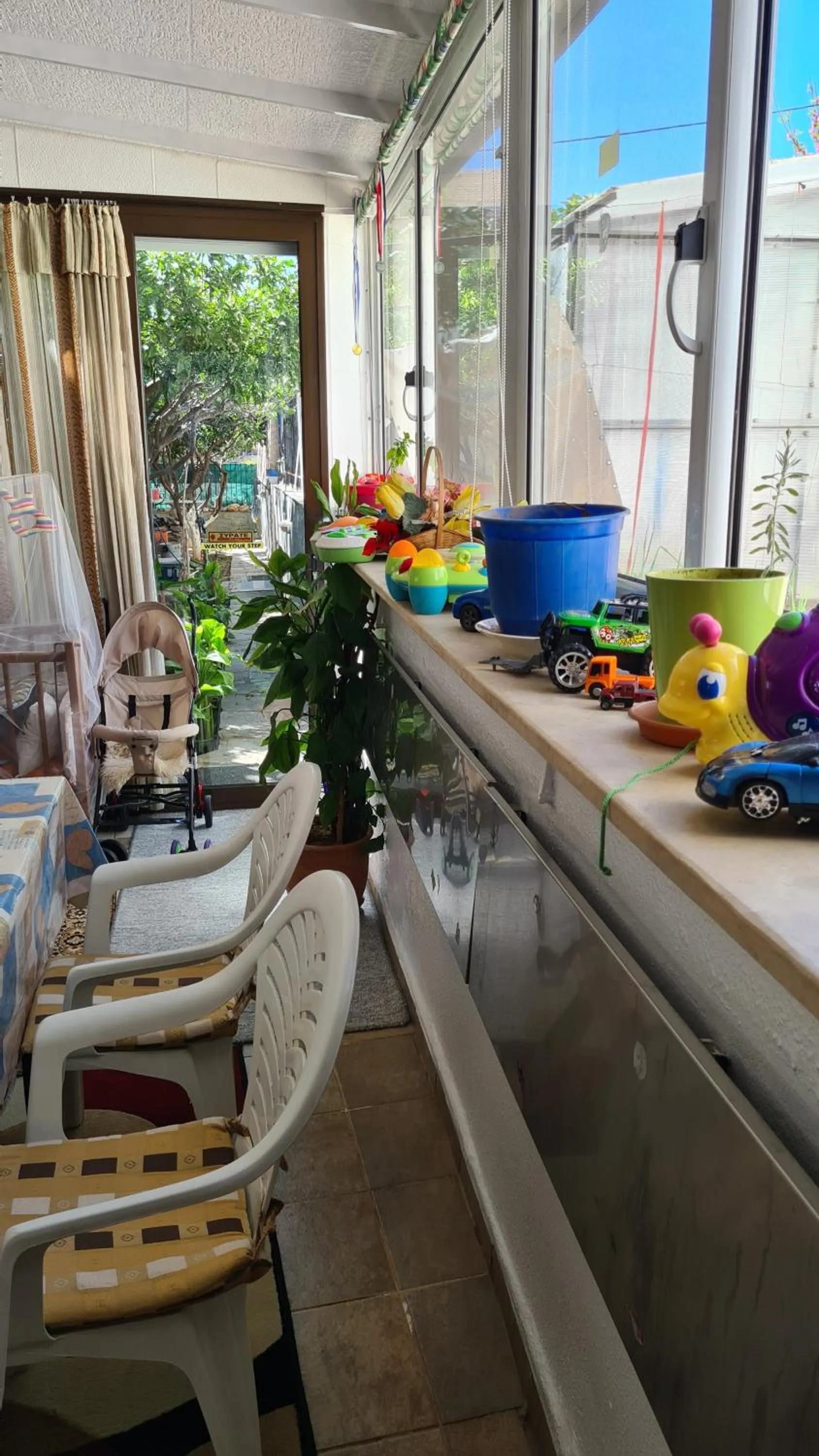 Breakfast in Villa George - Family Holidays