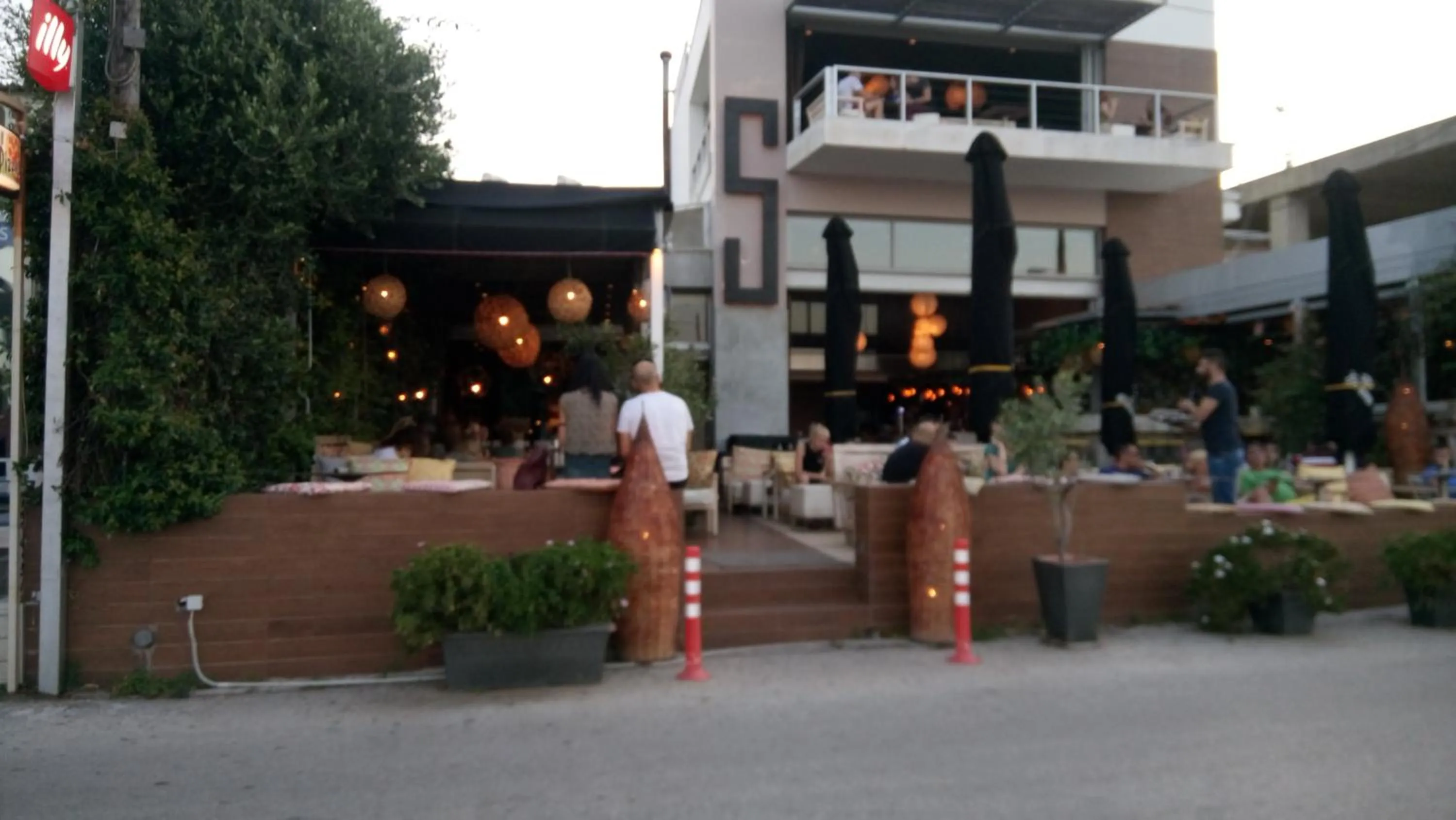 Nightclub / DJ in Villa George - Family Holidays