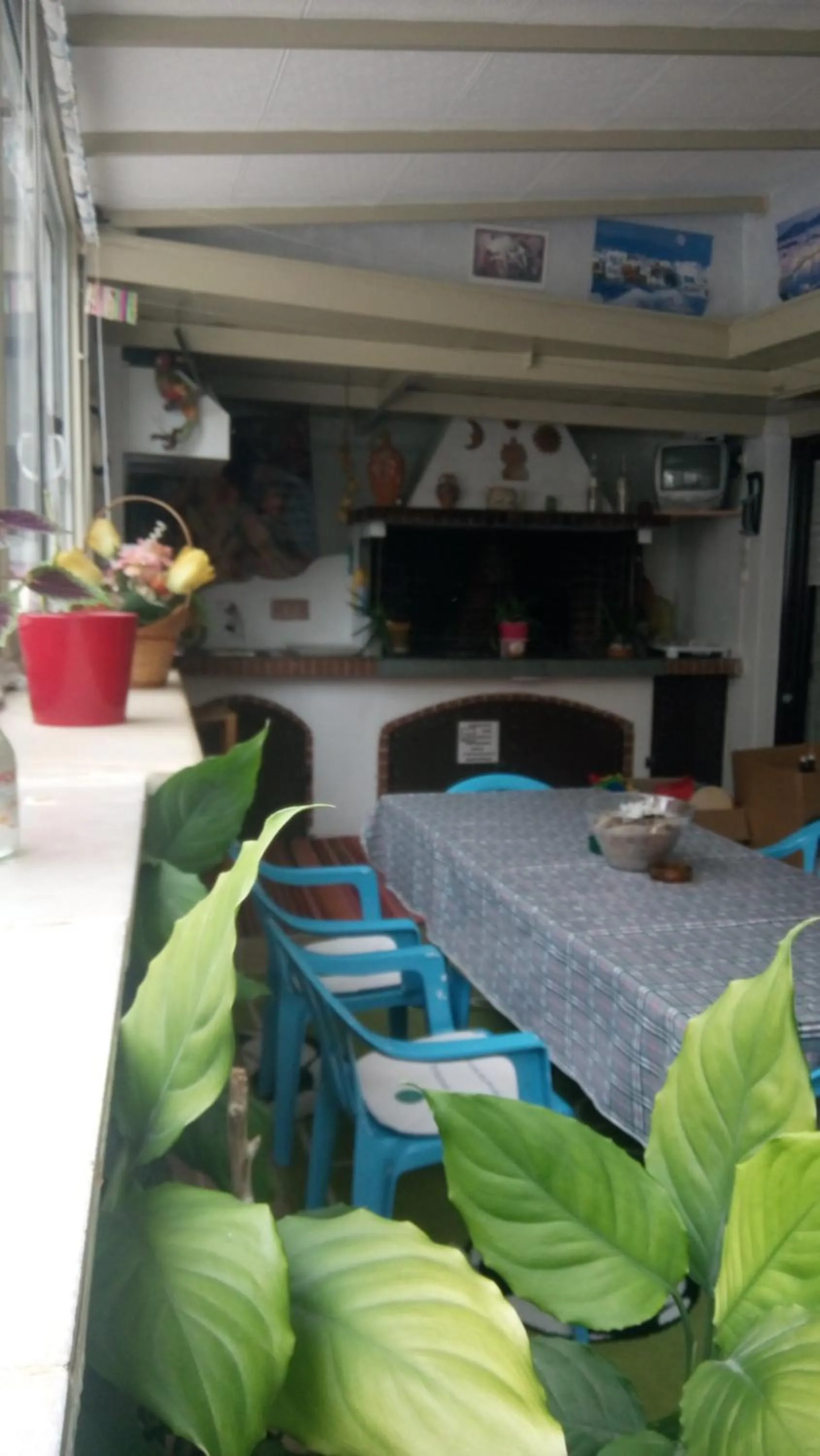 BBQ facilities in Villa George - Family Holidays