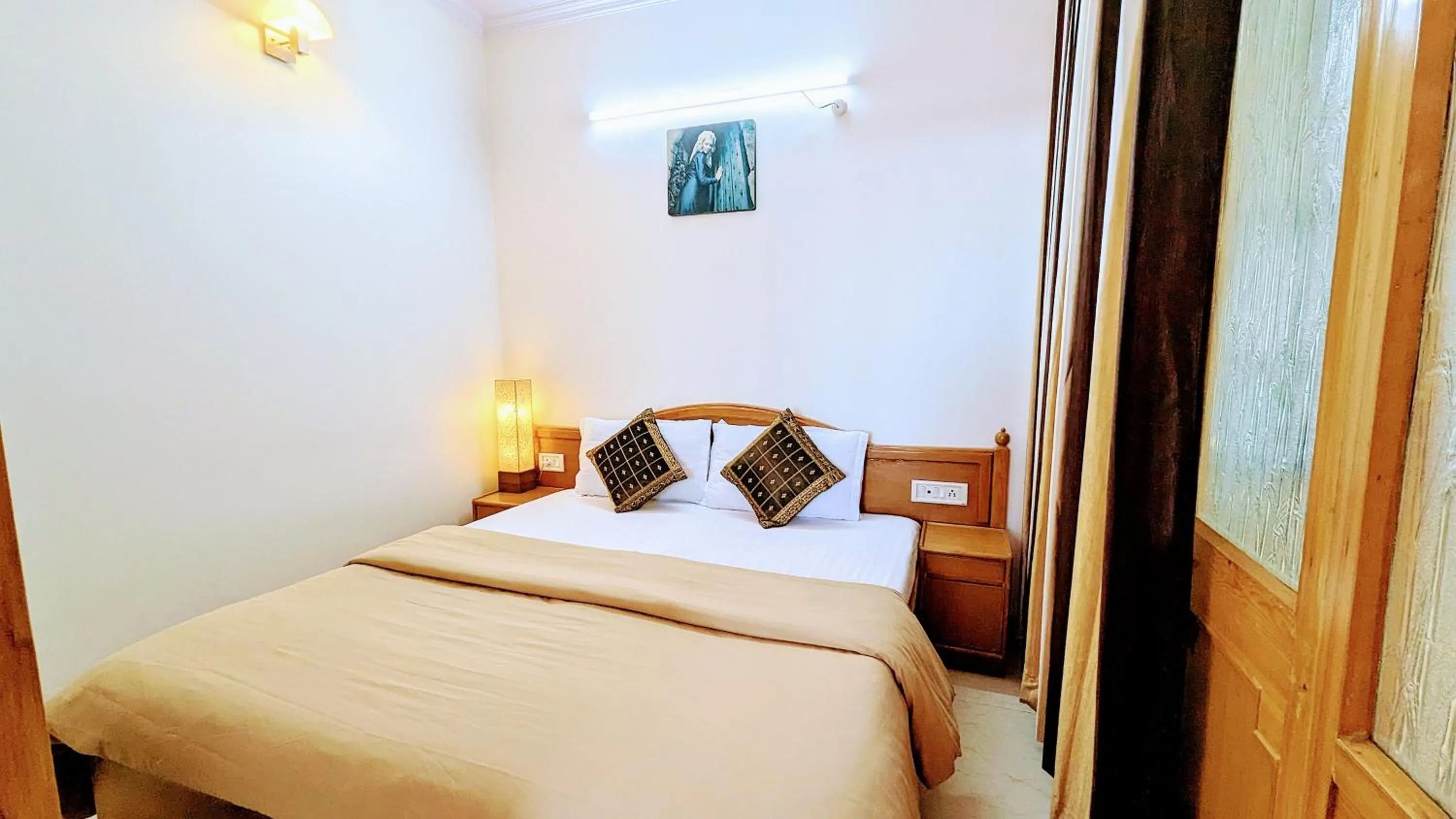 Bedroom, Bed in The Thistle Lodge