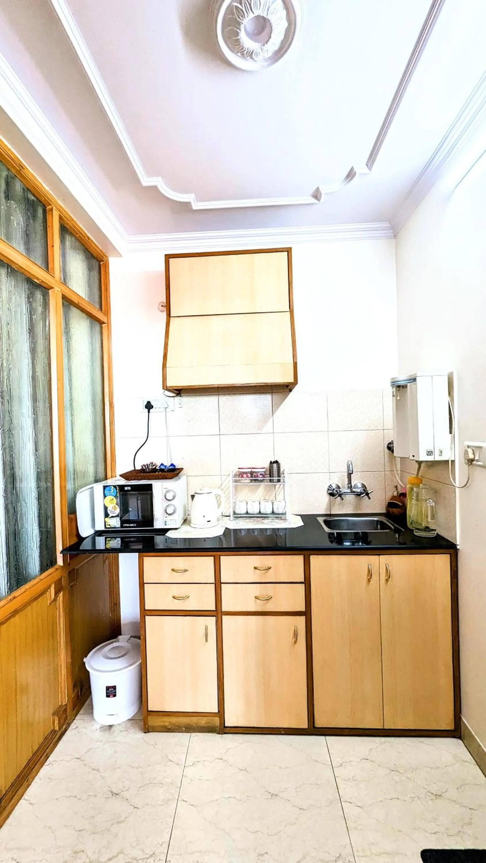 Coffee/tea facilities in The Thistle Lodge