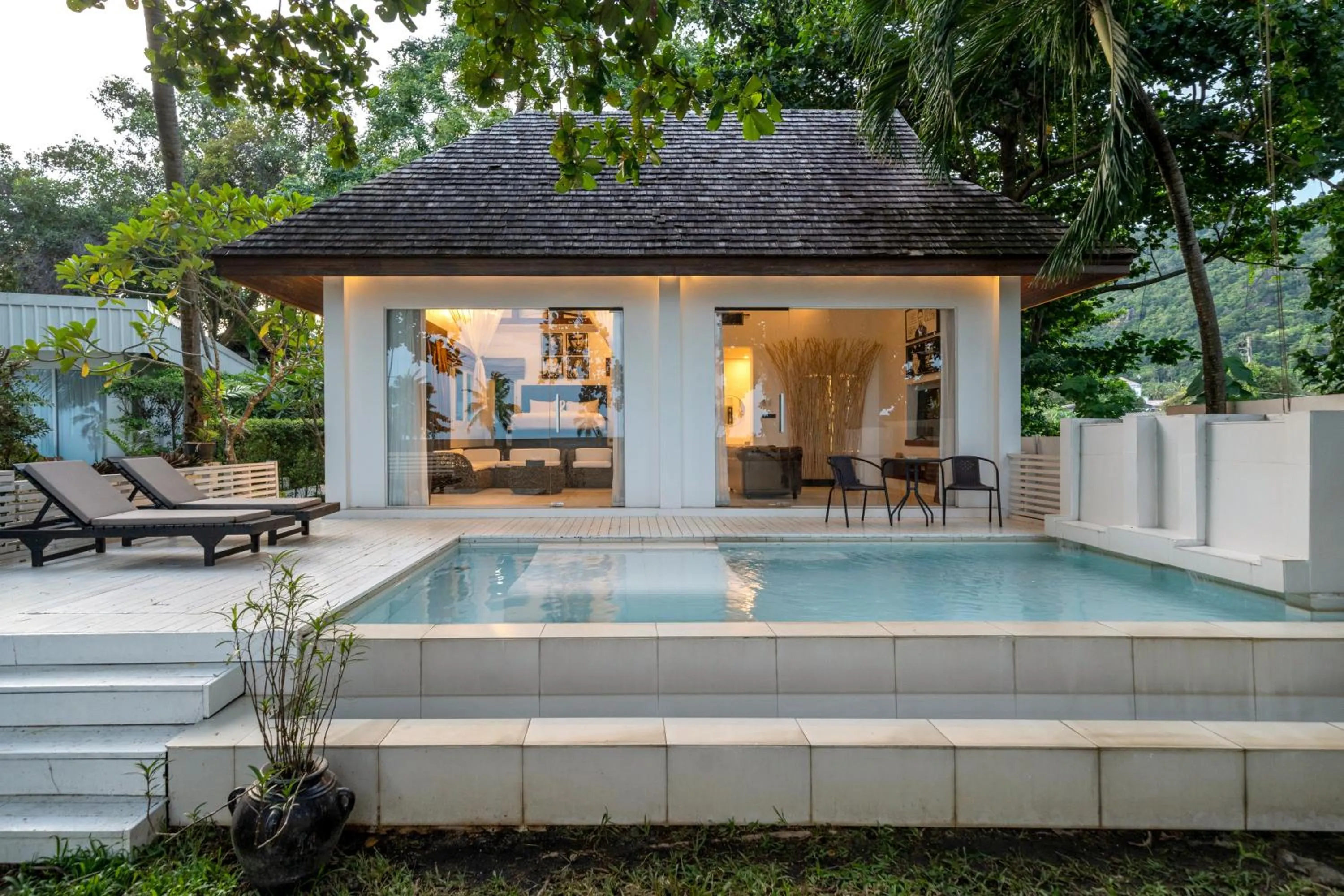 Property building in Zara Beach Resort Koh Samui