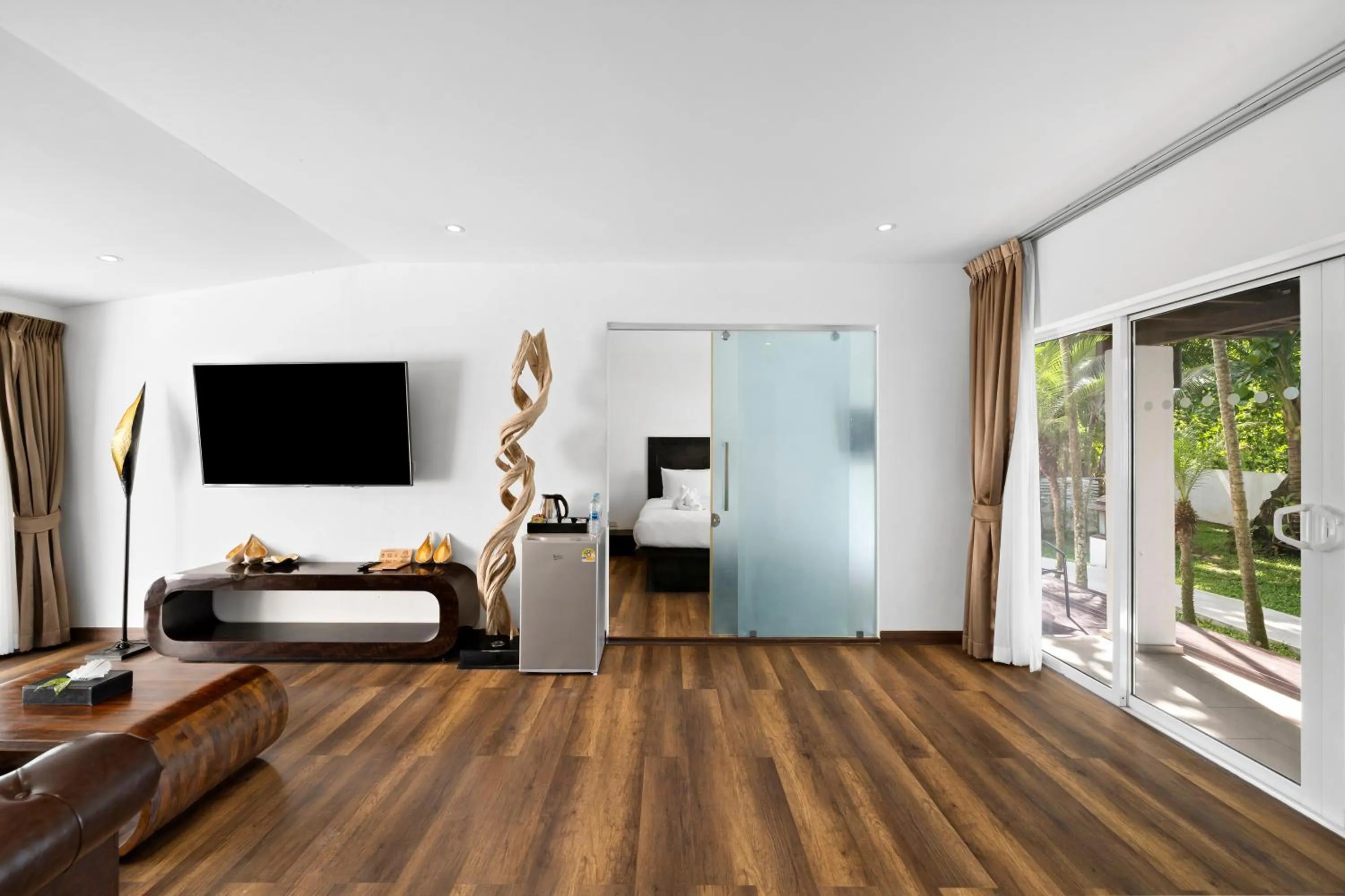 TV and multimedia in Zara Beach Resort Koh Samui