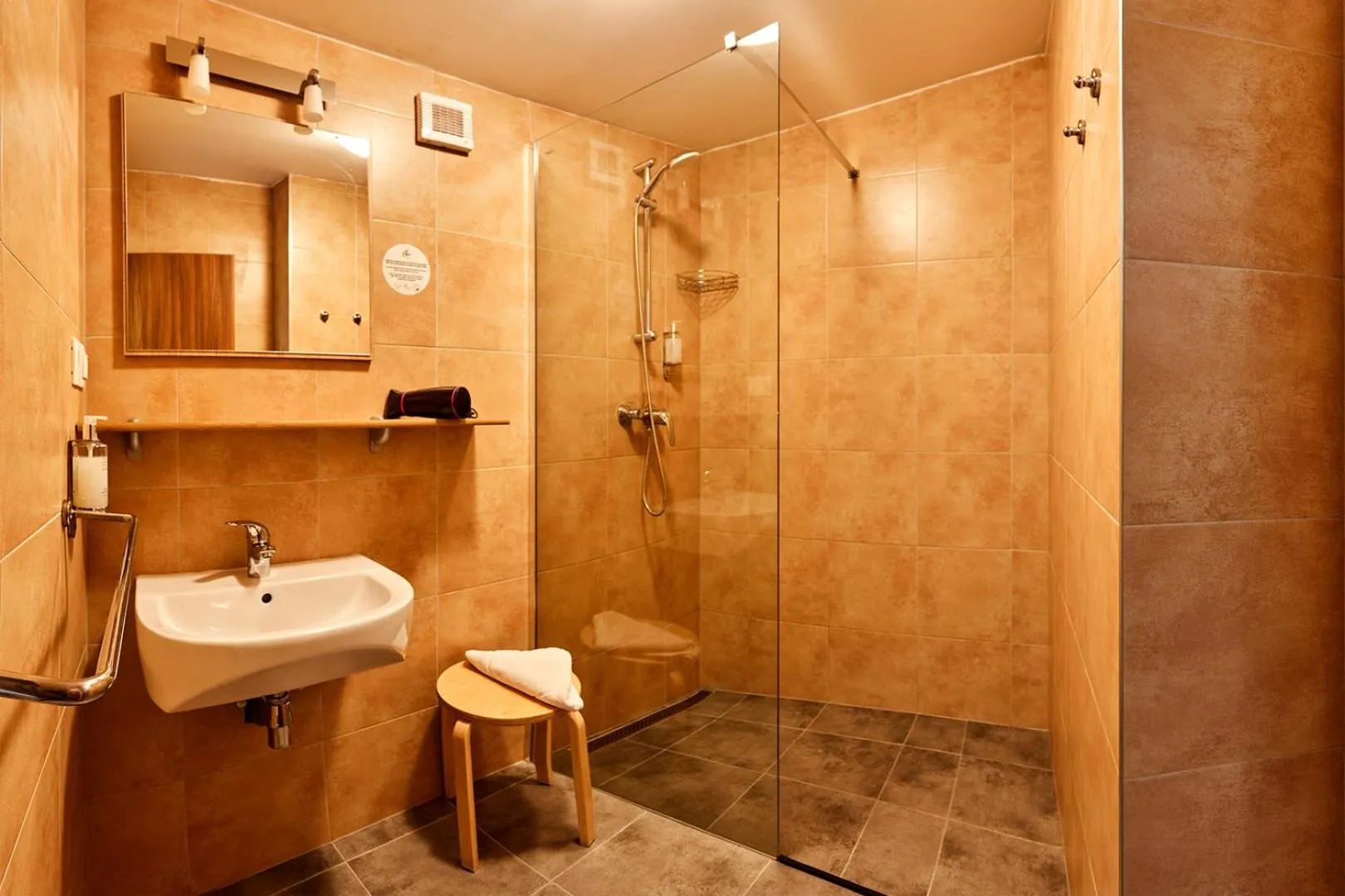 Shower in Sojka Resort