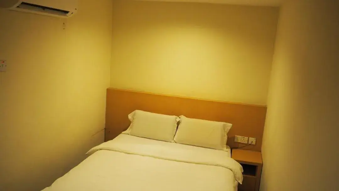 Bedroom, Bed in 906 Hotel Melaka Raya Bedroom, Bed in 906 Hotel Melaka Raya