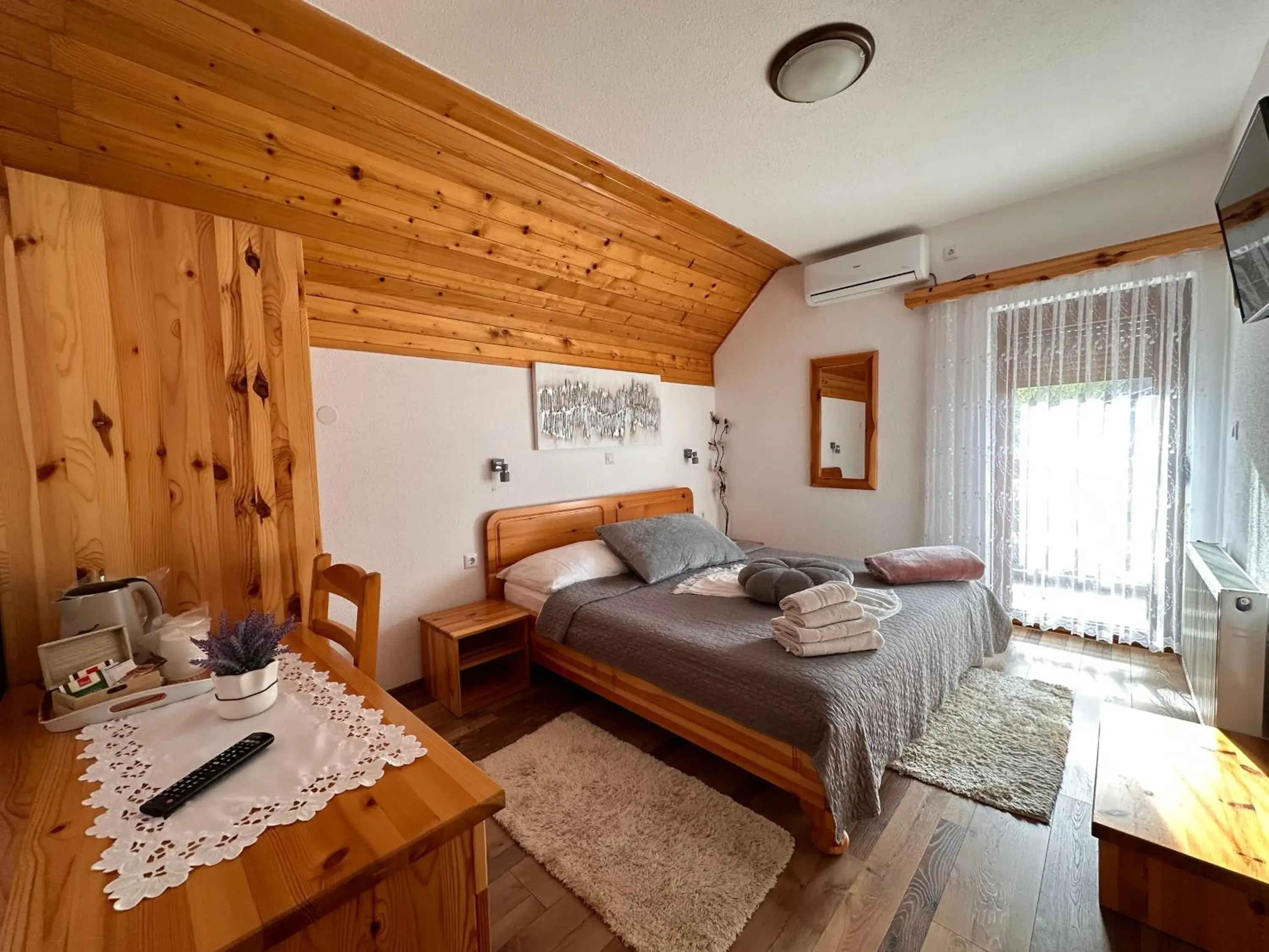Double Room with Balcony in Guesthouse Green Valley Double Room with Balcony in Guesthouse Green Valley