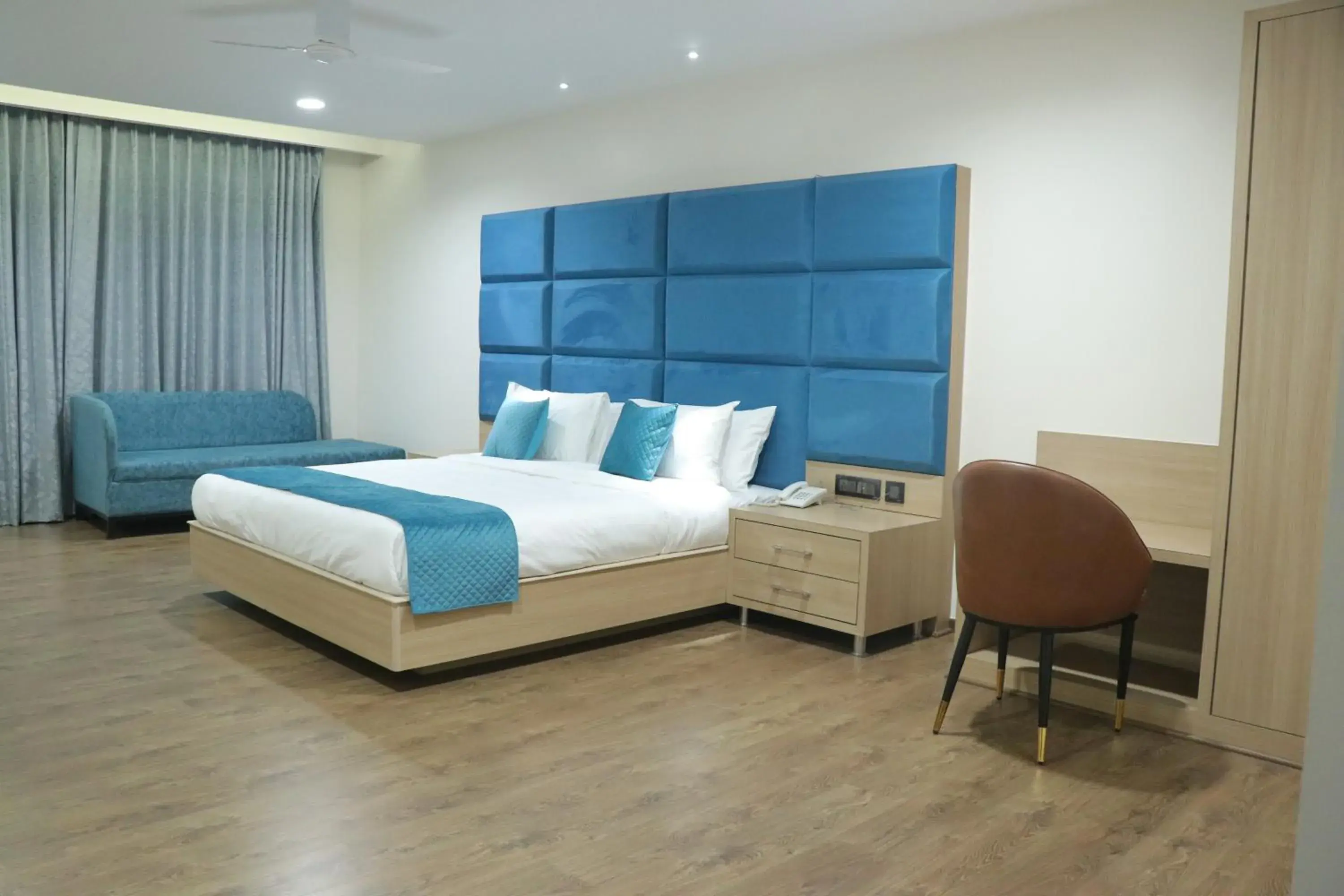 Suite in Pt Moolraj Residency Suite in Pt Moolraj Residency