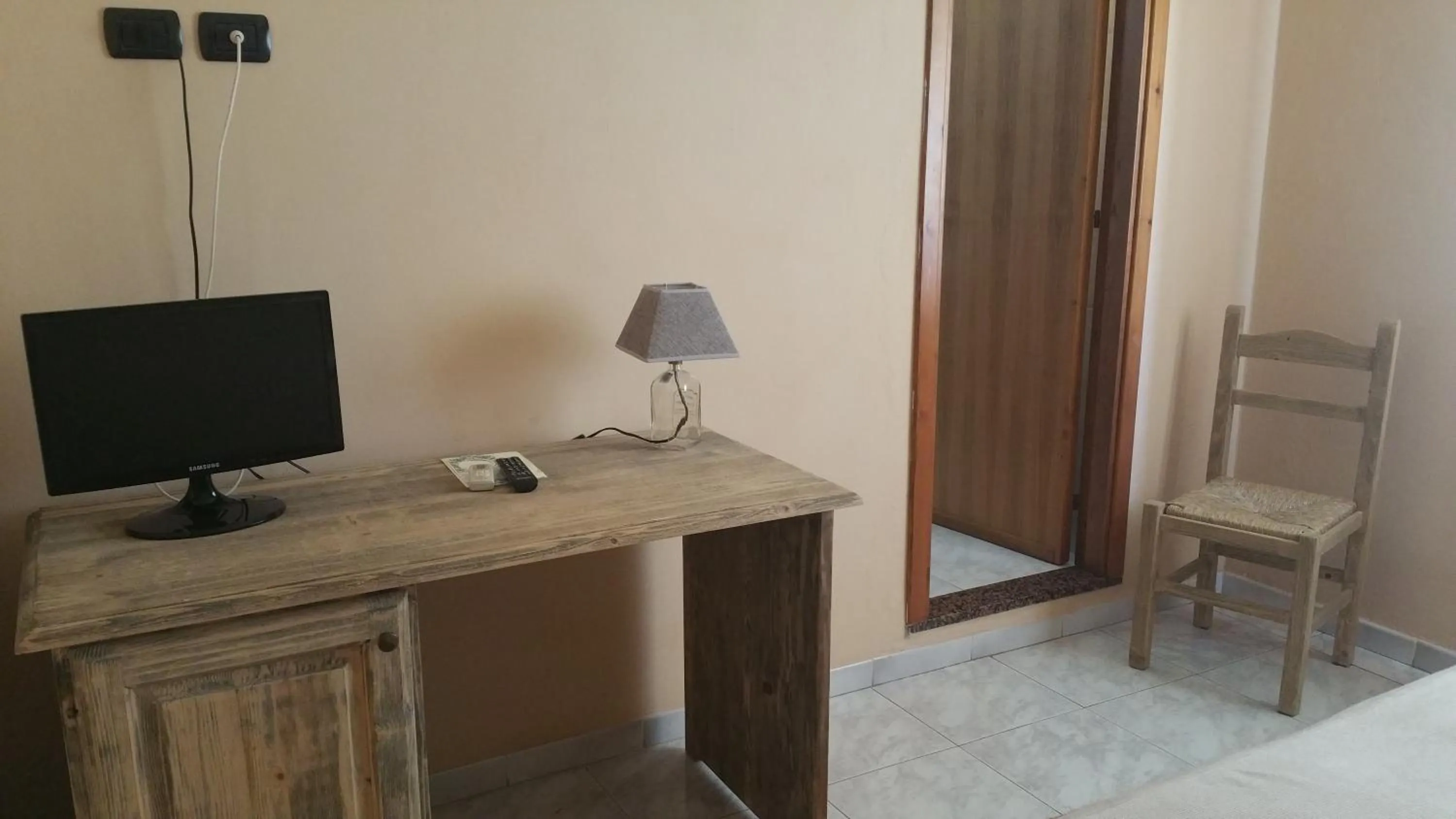 Photo of the whole room in Hotel Plammas