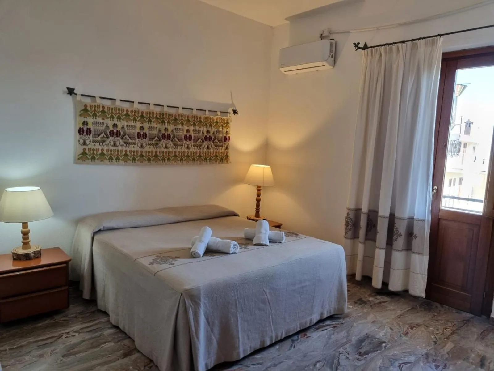 Bedroom, Bed in Hotel Plammas