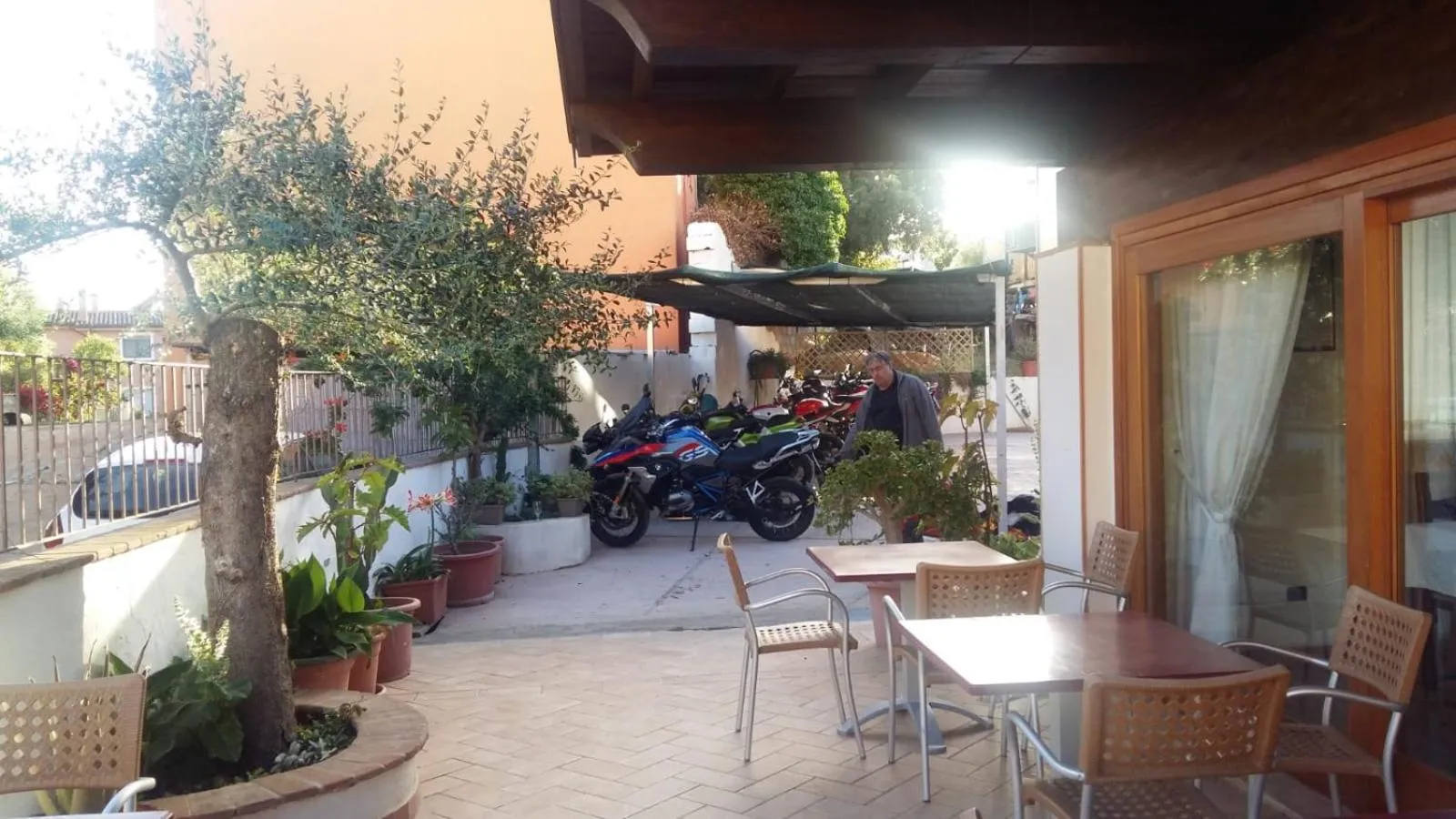 Day in Hotel Plammas