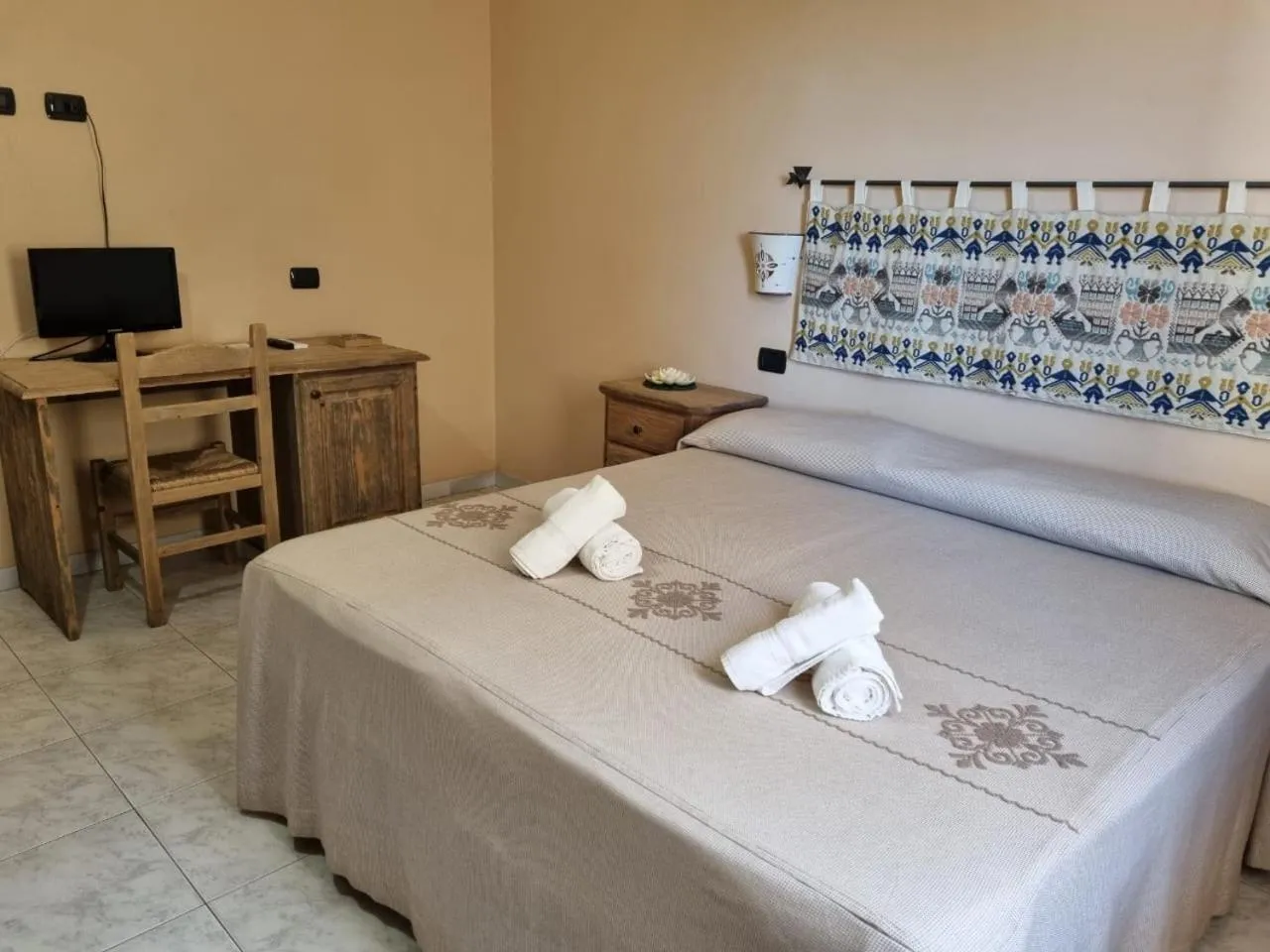 Bed in Hotel Plammas