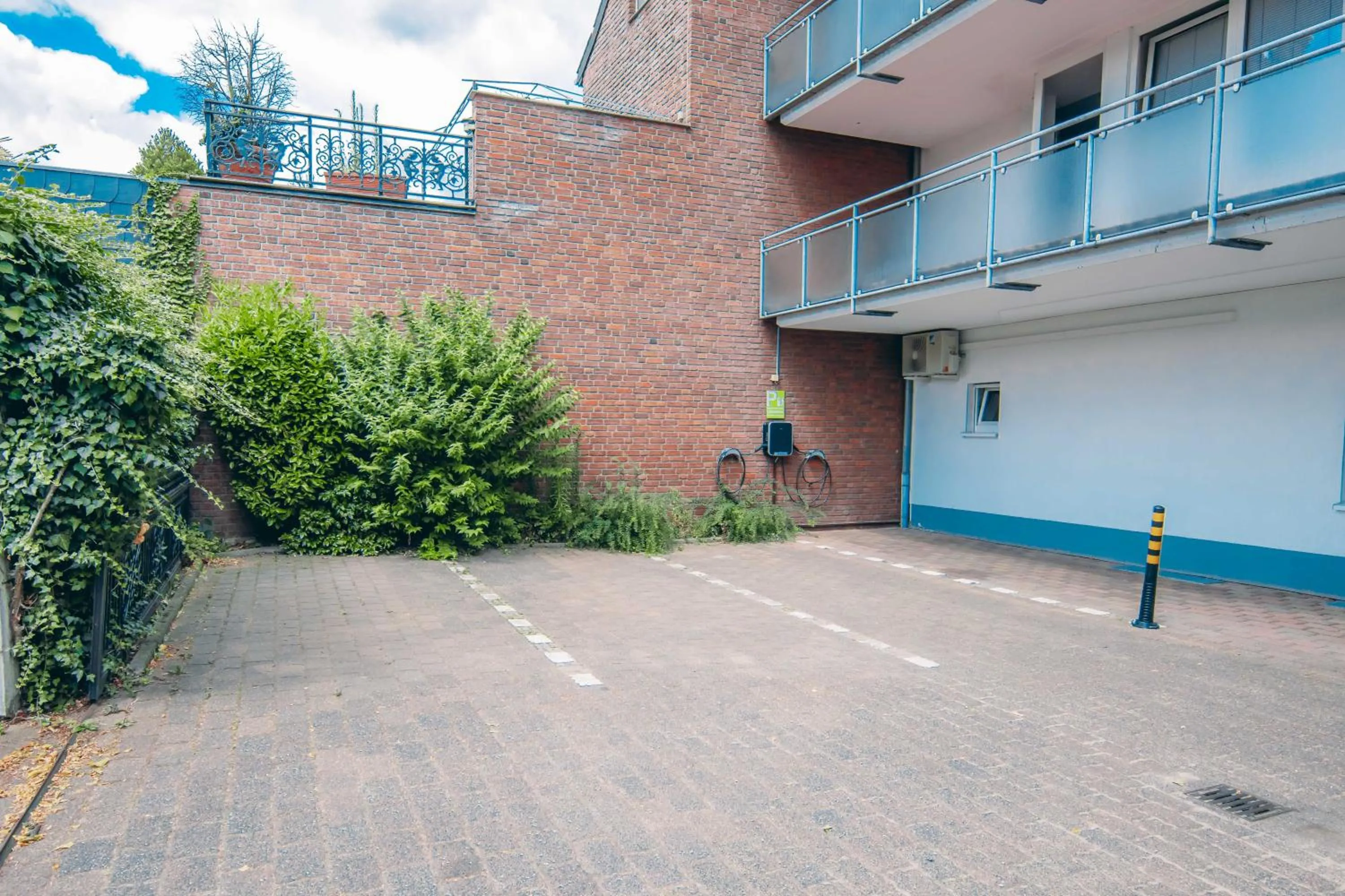 Parking in Hotel Restaurant Benger