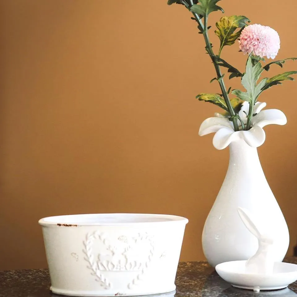 Decorative detail in The Hedge Guesthouse