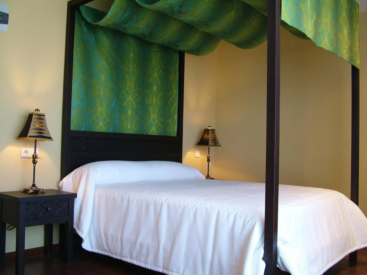 Photo of the whole room in Vinacua