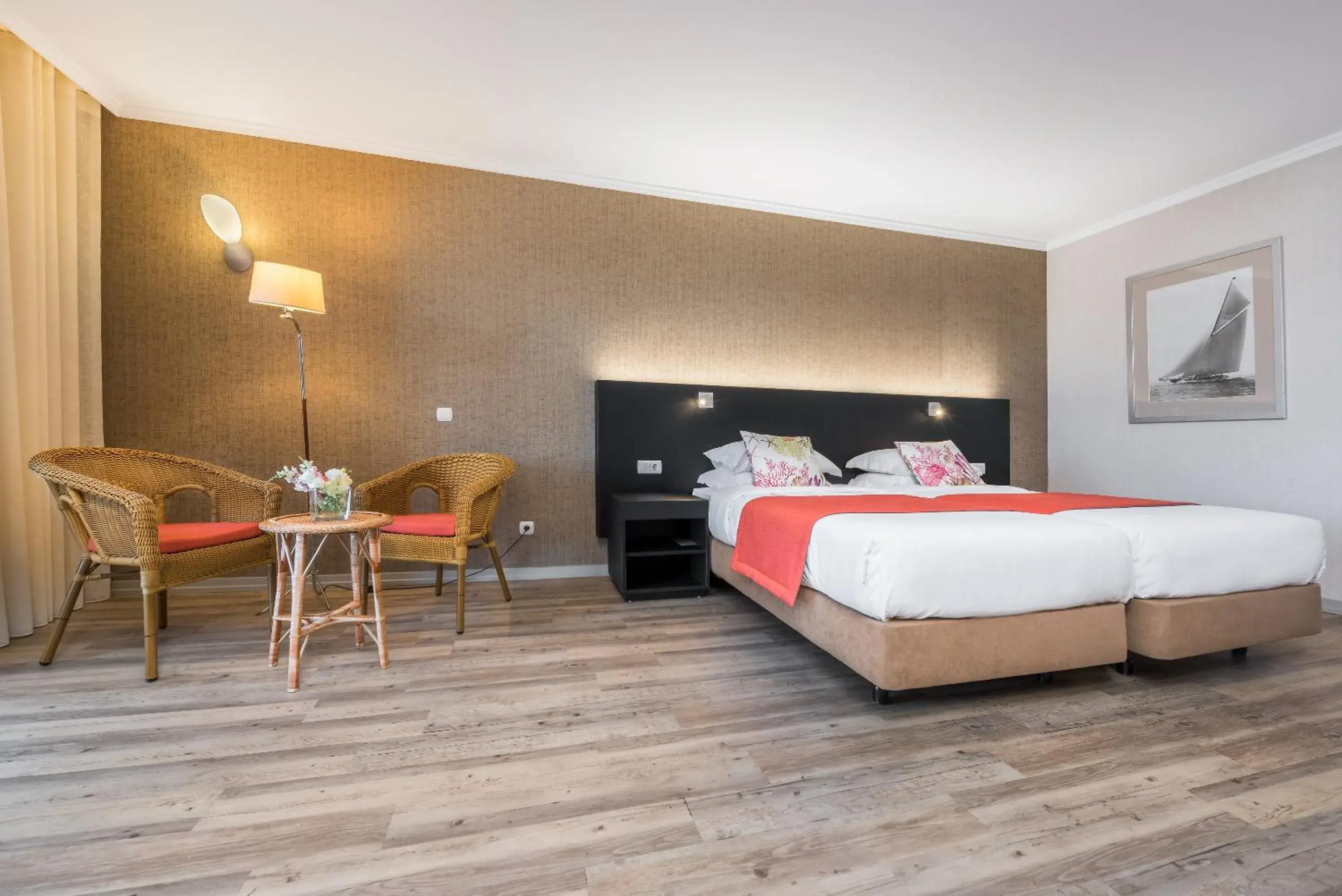 Bedroom, Bed in Enotel Sunset Bay Bedroom, Bed in Enotel Sunset Bay