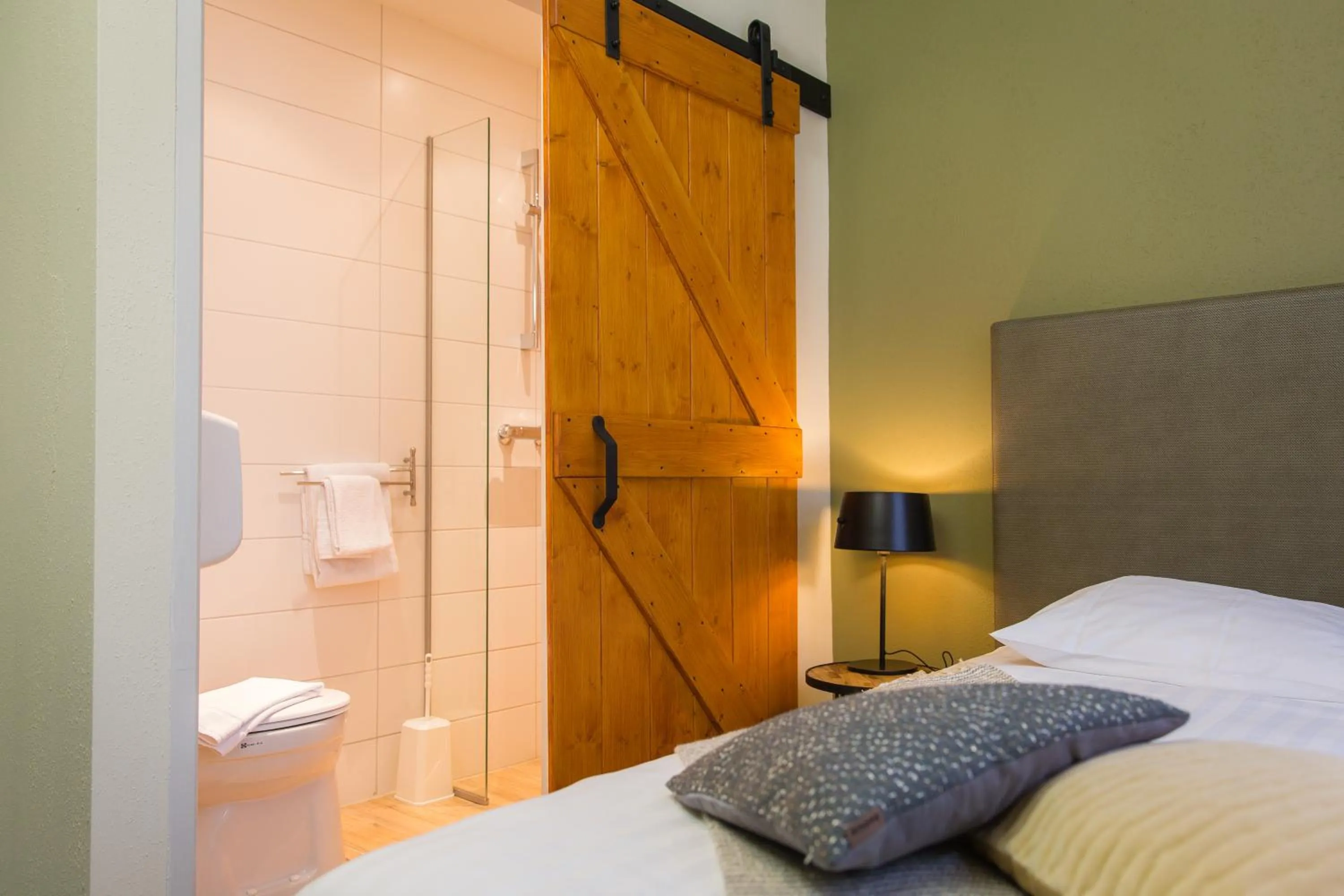 Bed in Bed & Breakfast Van Marion