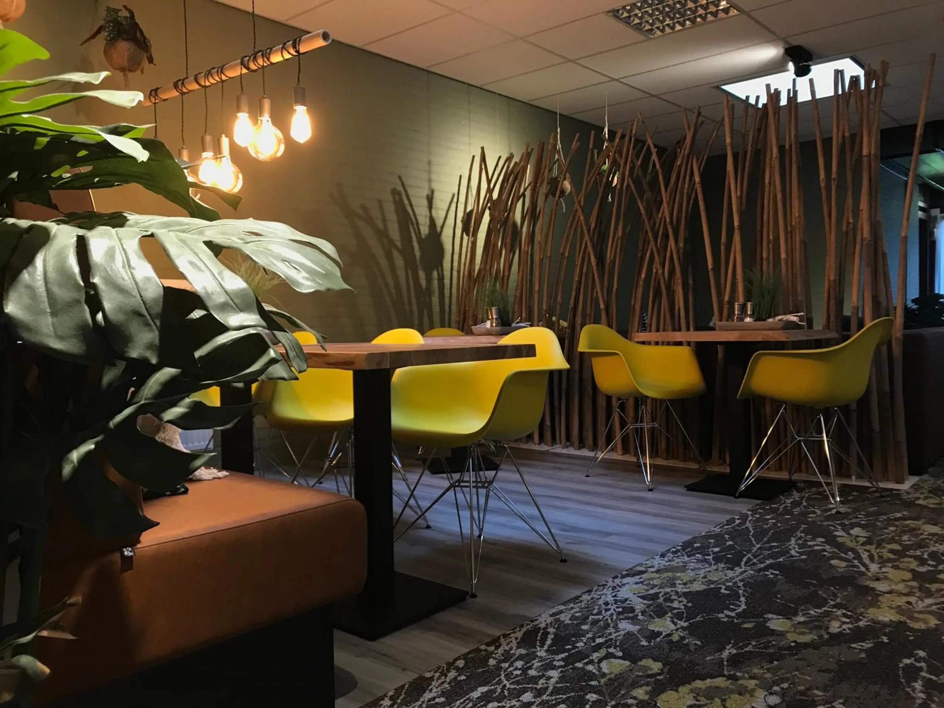 Restaurant/places to eat in Bed & Breakfast Van Marion