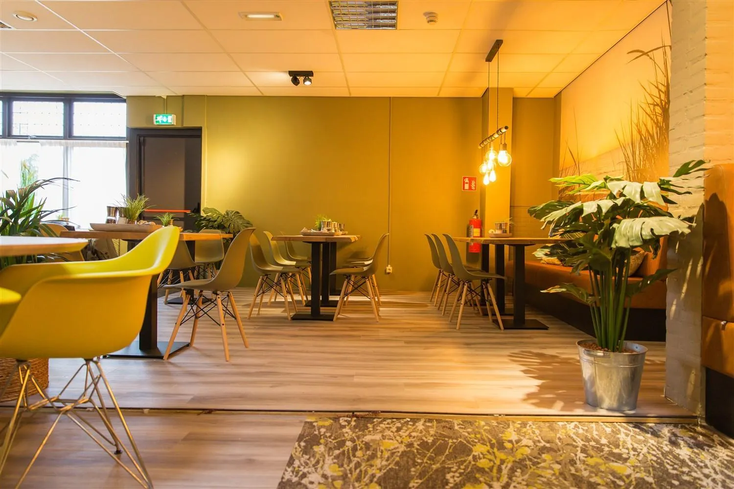 Communal lounge/ TV room in Bed & Breakfast Van Marion