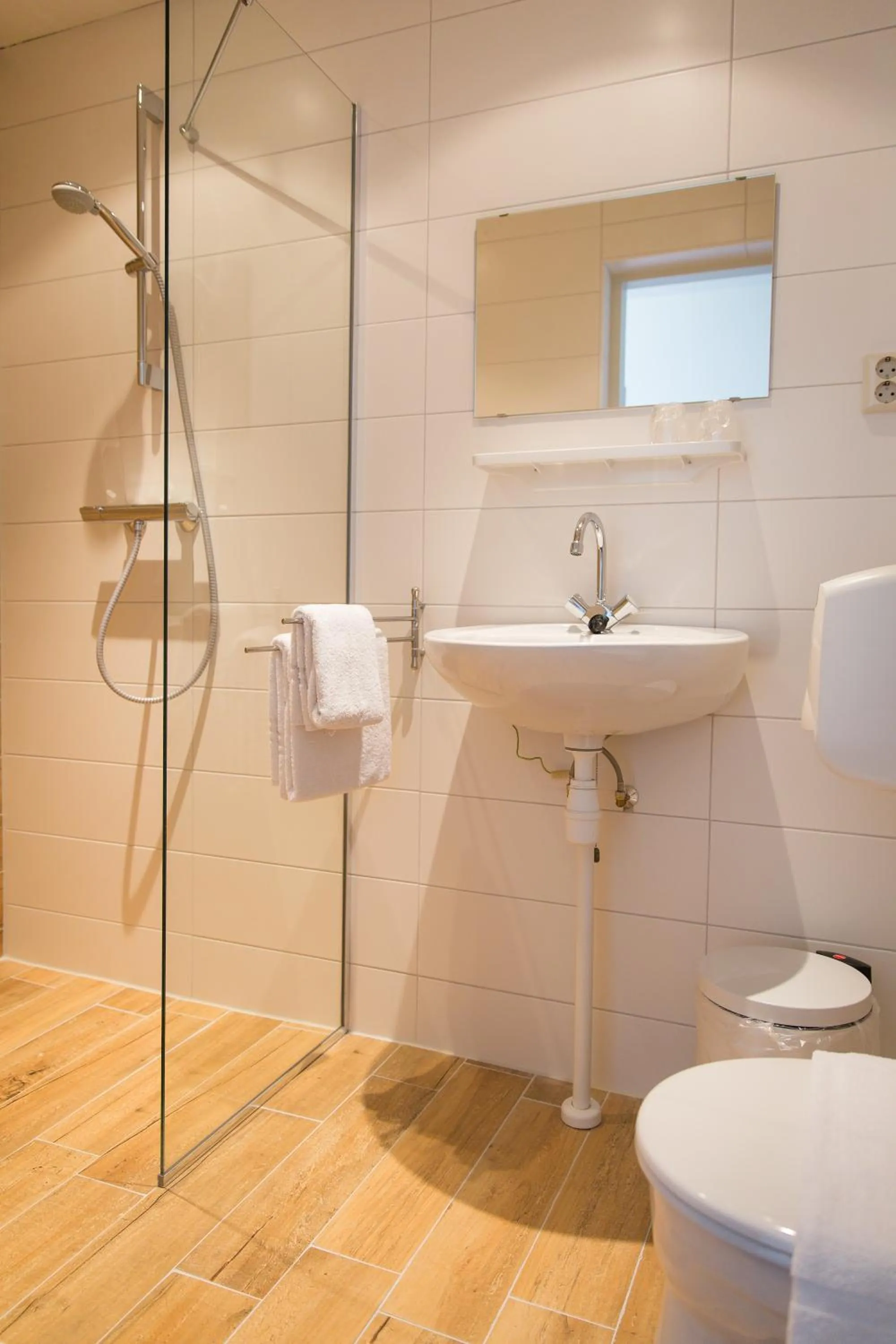 Shower in Bed & Breakfast Van Marion