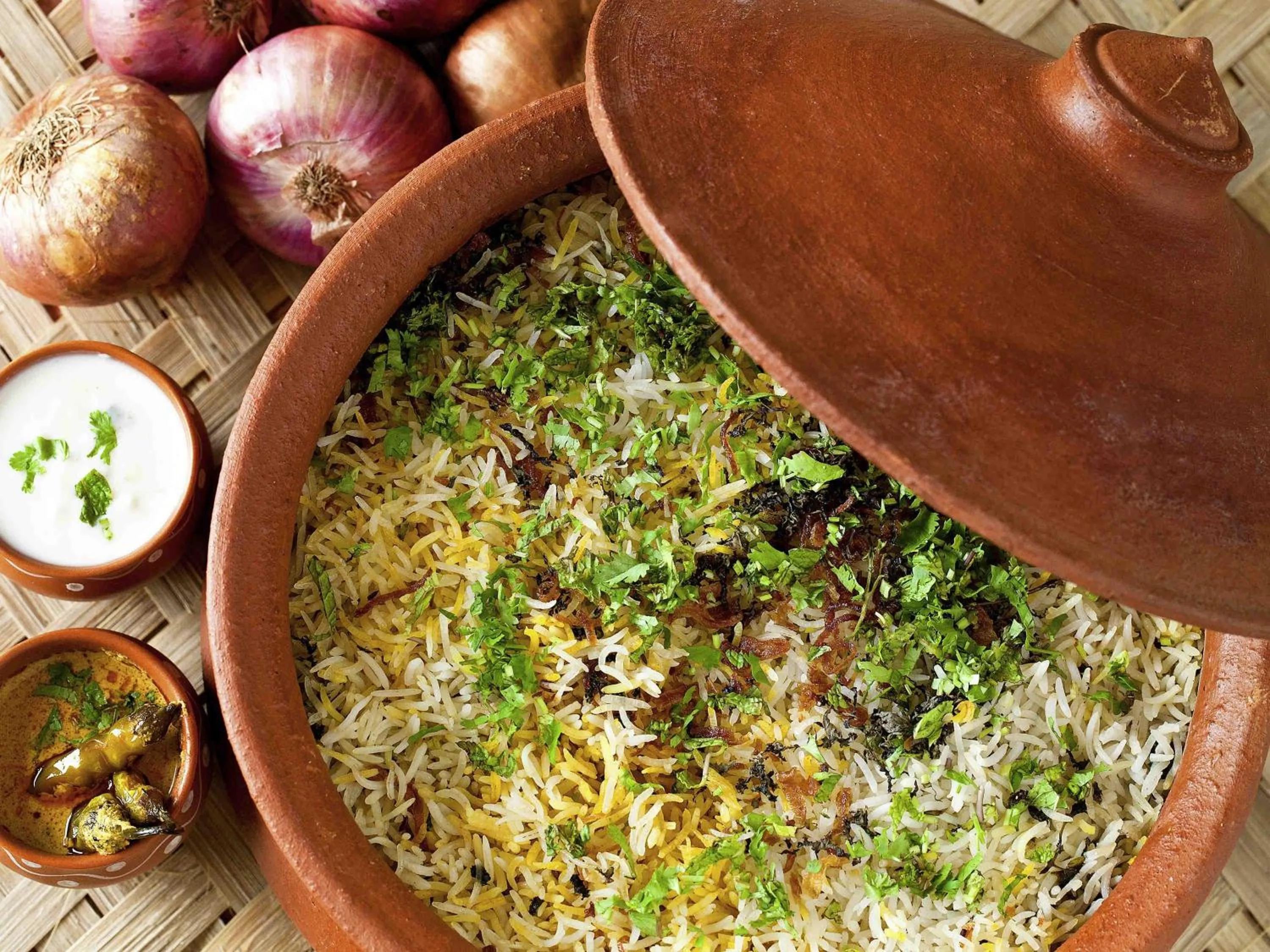 Restaurant/places to eat in Novotel Hyderabad Convention Centre