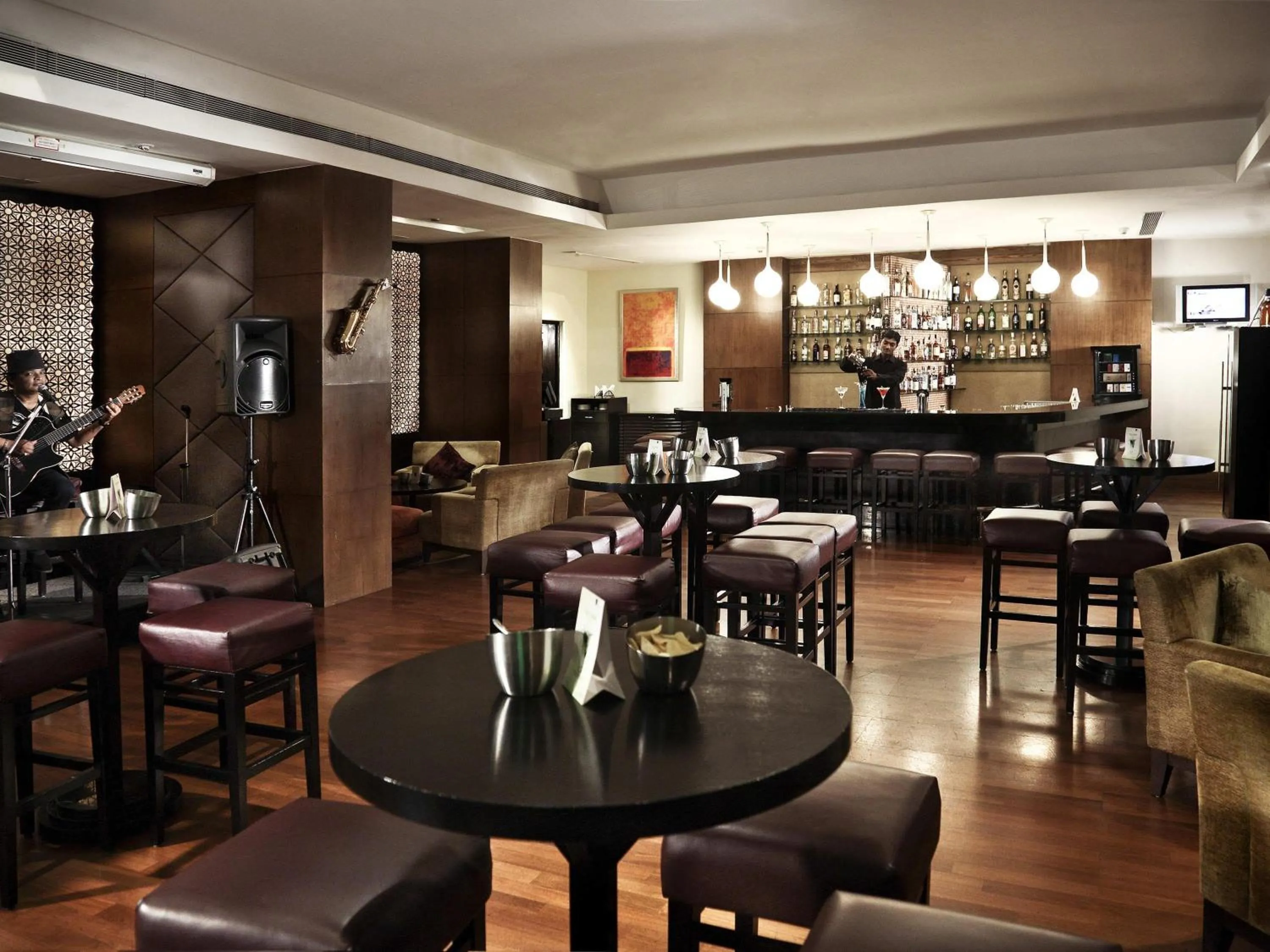 Lounge or bar in Novotel Hyderabad Convention Centre