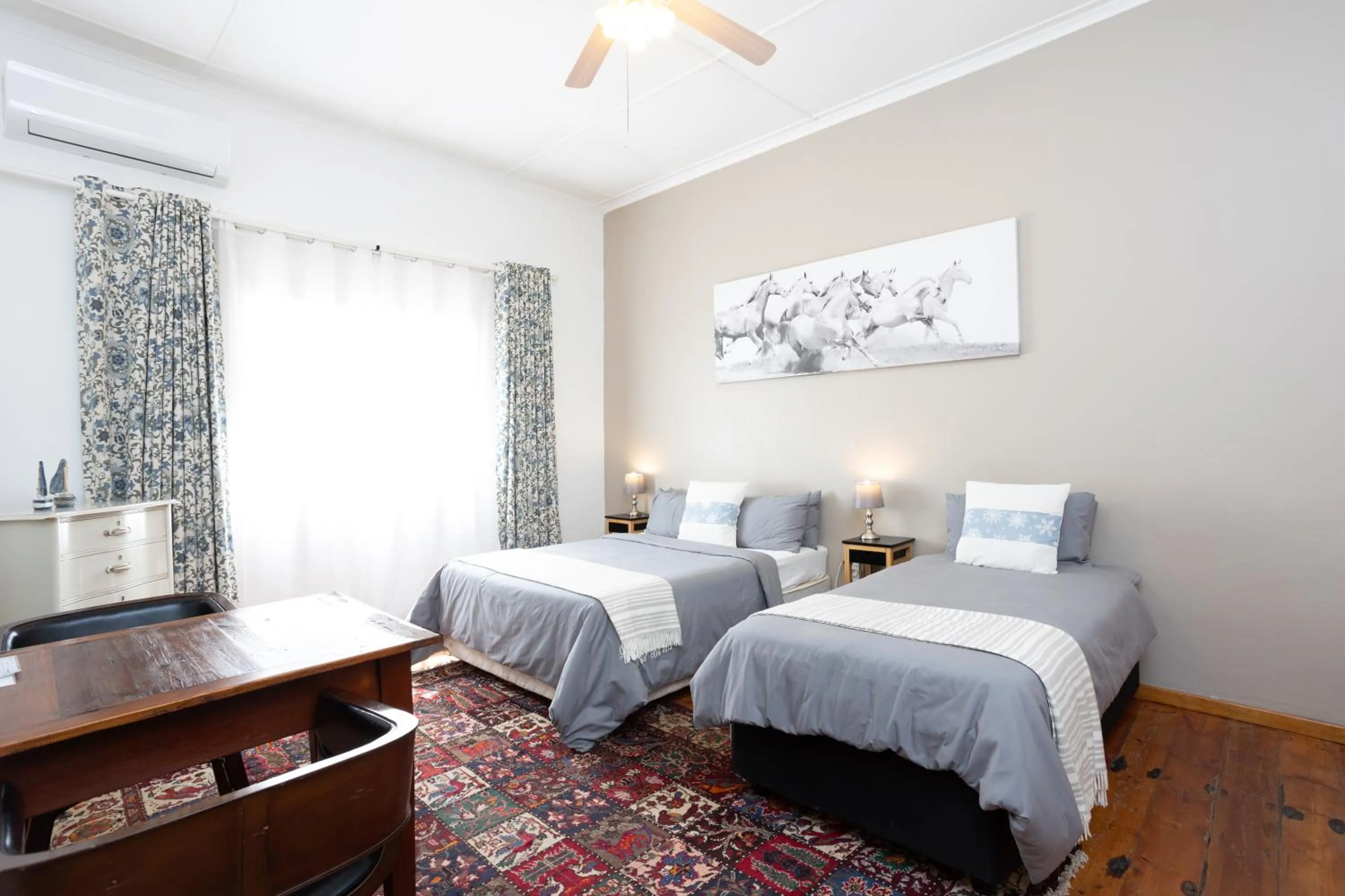 The Royal Steytlerville