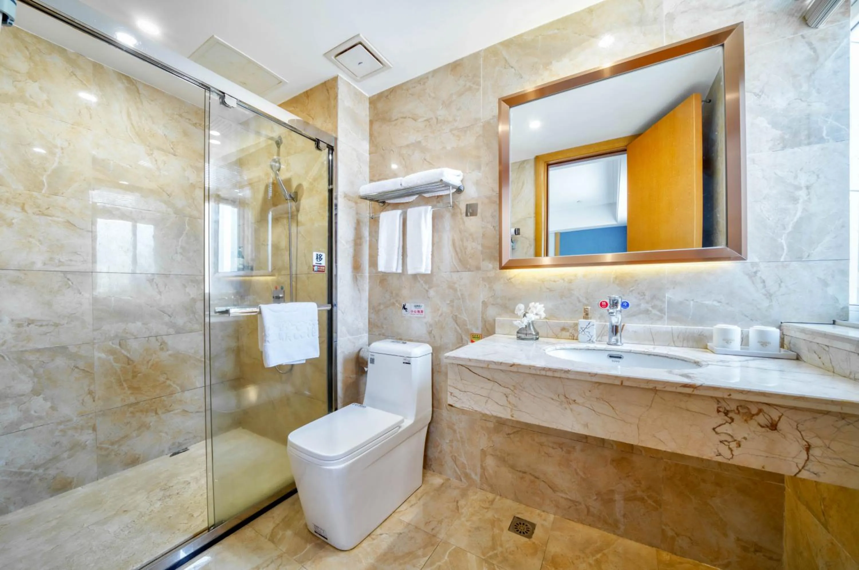 Hendra Hotel - Wenzhou Longwan International Airport Yongzhong Metro Station Branch