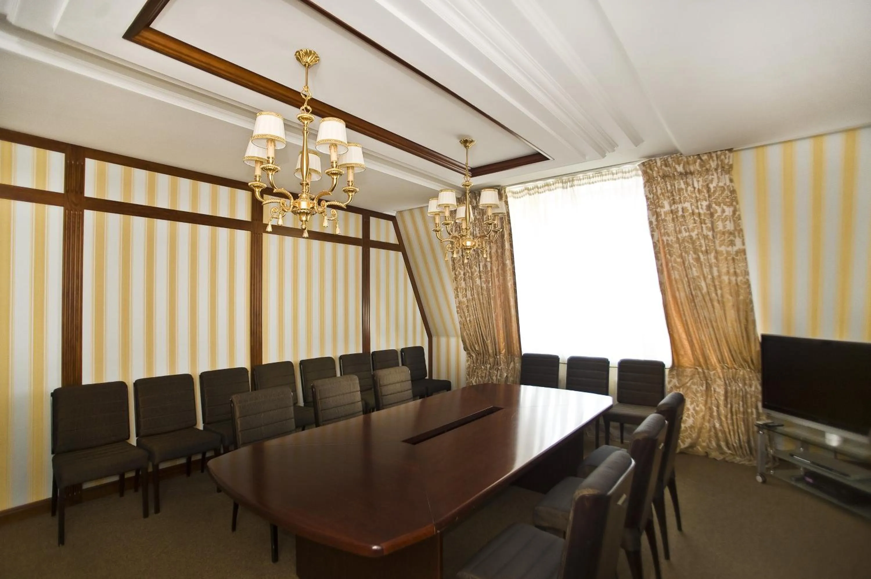 Business facilities in Aurora Premier Hotel