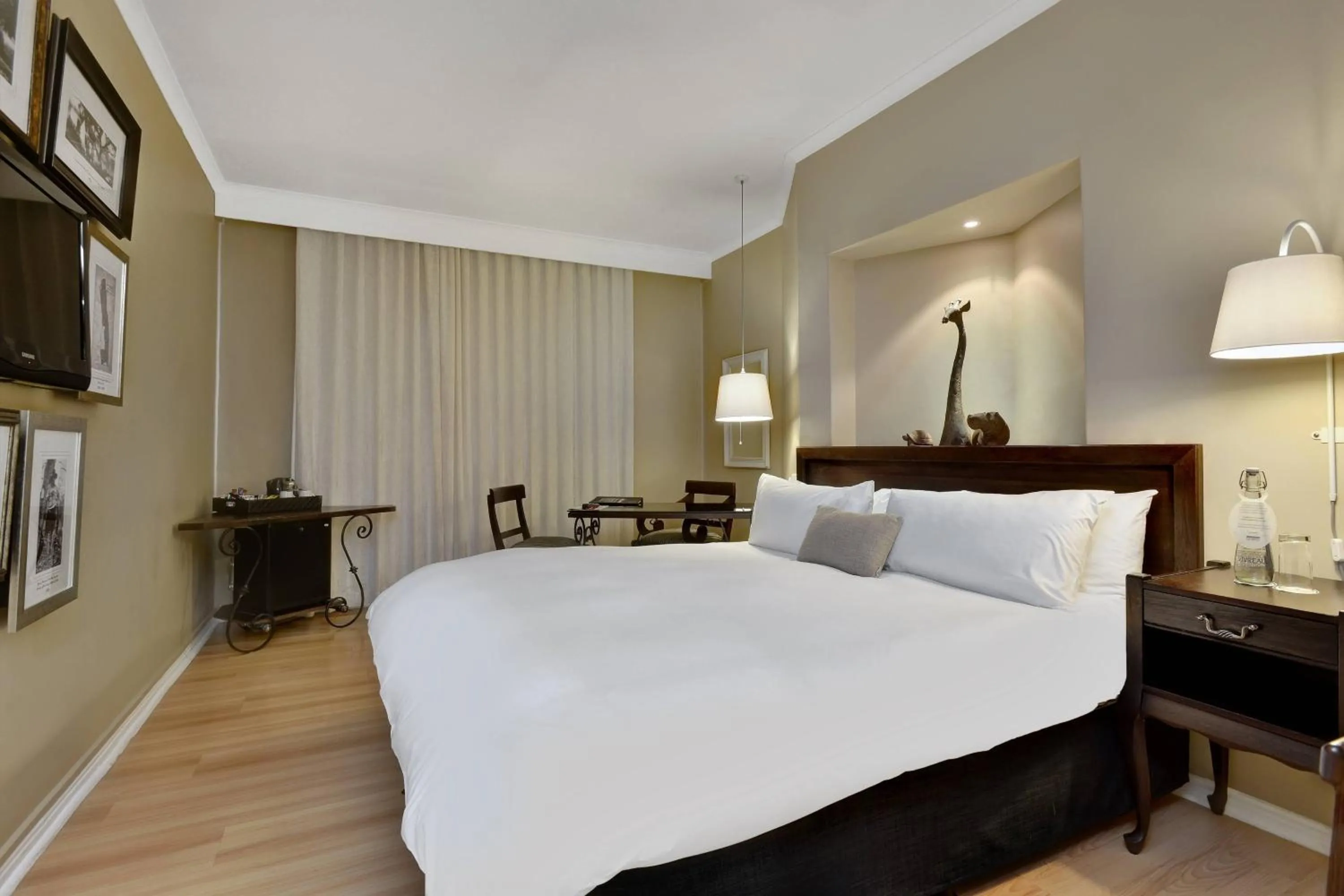 Photo of the whole room, Bed in Protea Hotel by Marriott Nelspruit