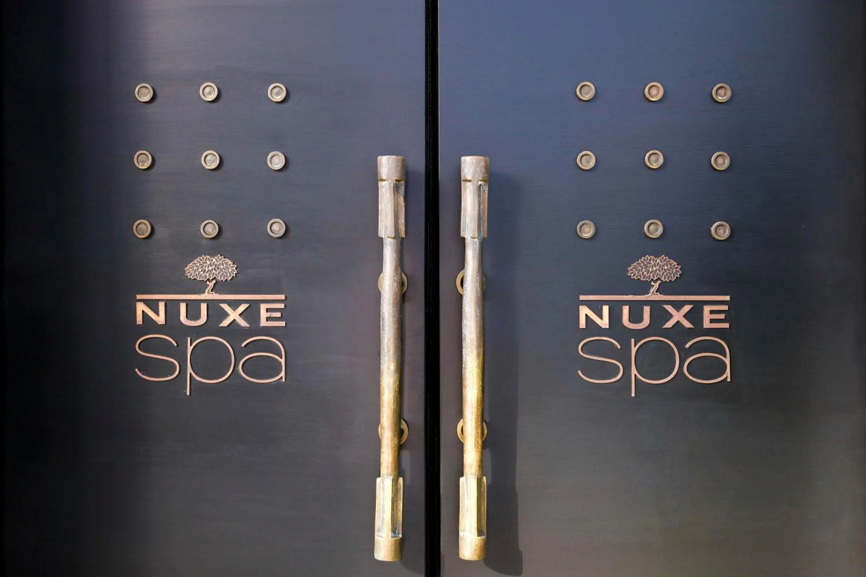 Massage in Hotel Square