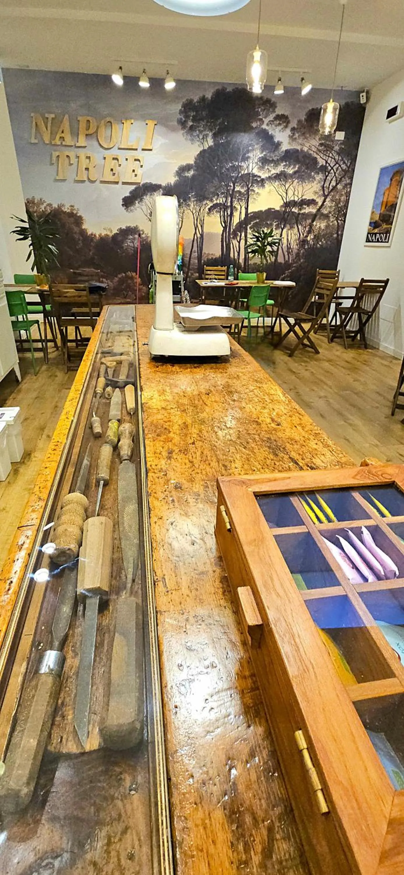 Breakfast in Napoli Tree - Lungomare