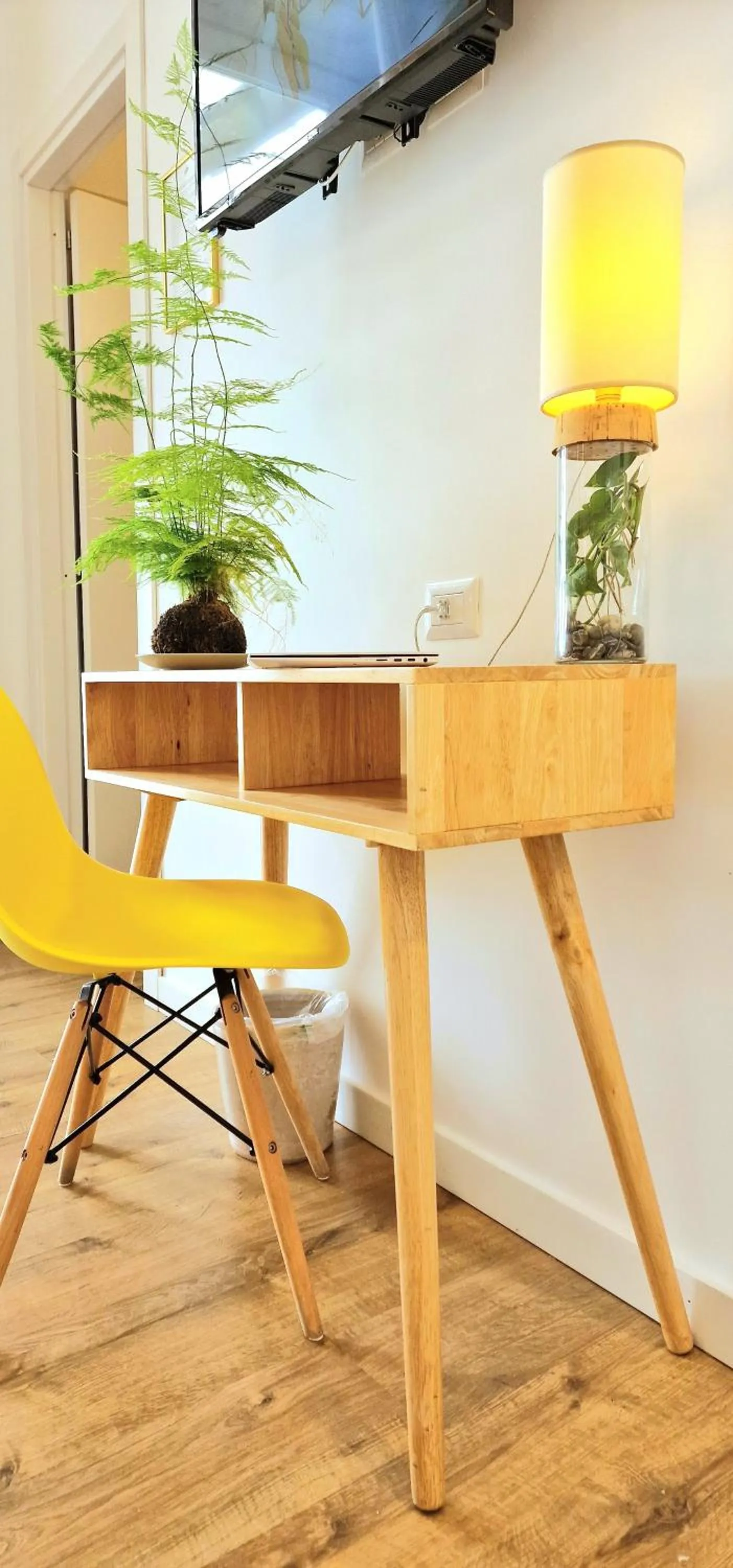 Seating area in Napoli Tree - Lungomare