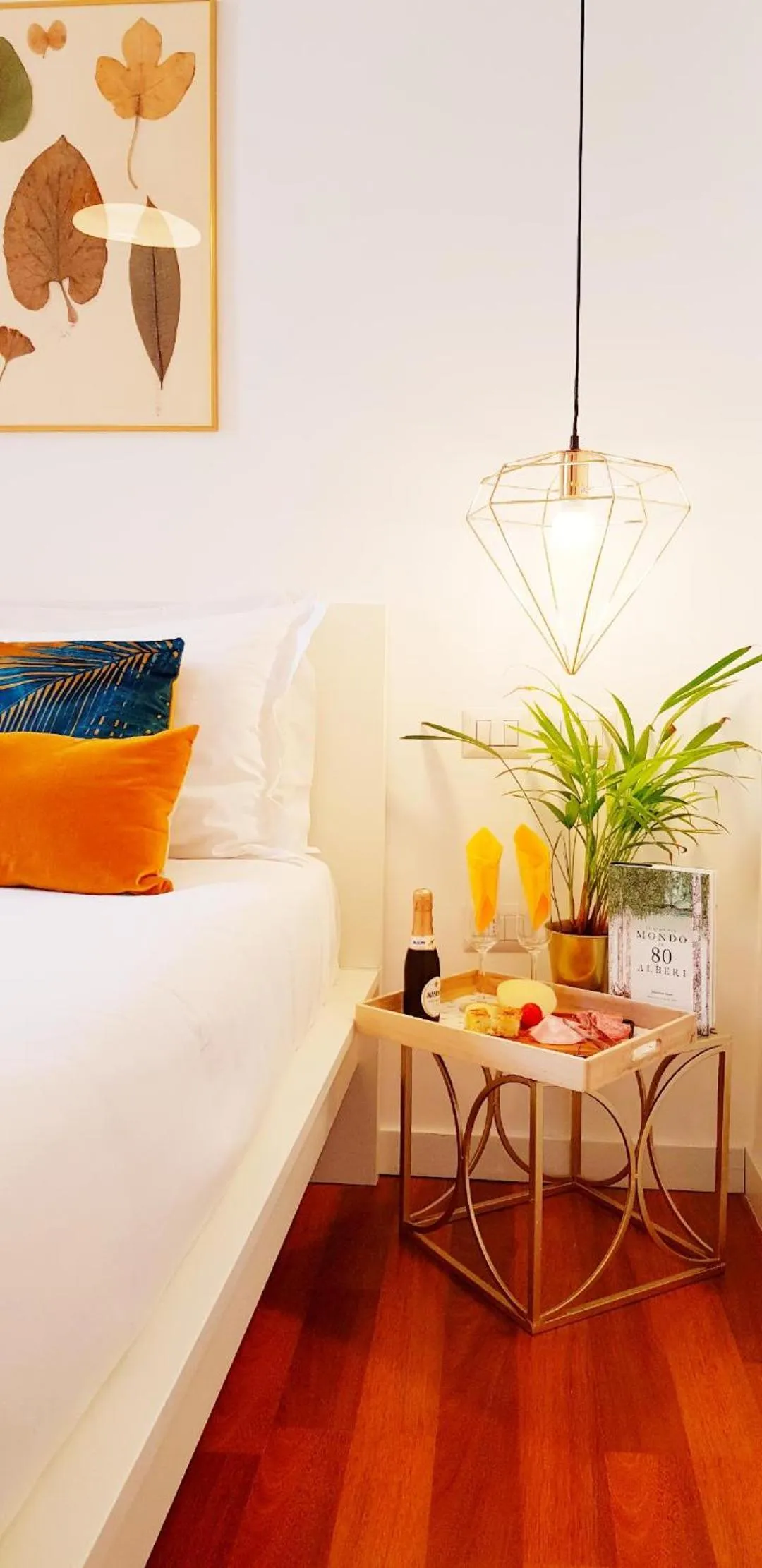 Food, Bed in Napoli Tree - Lungomare