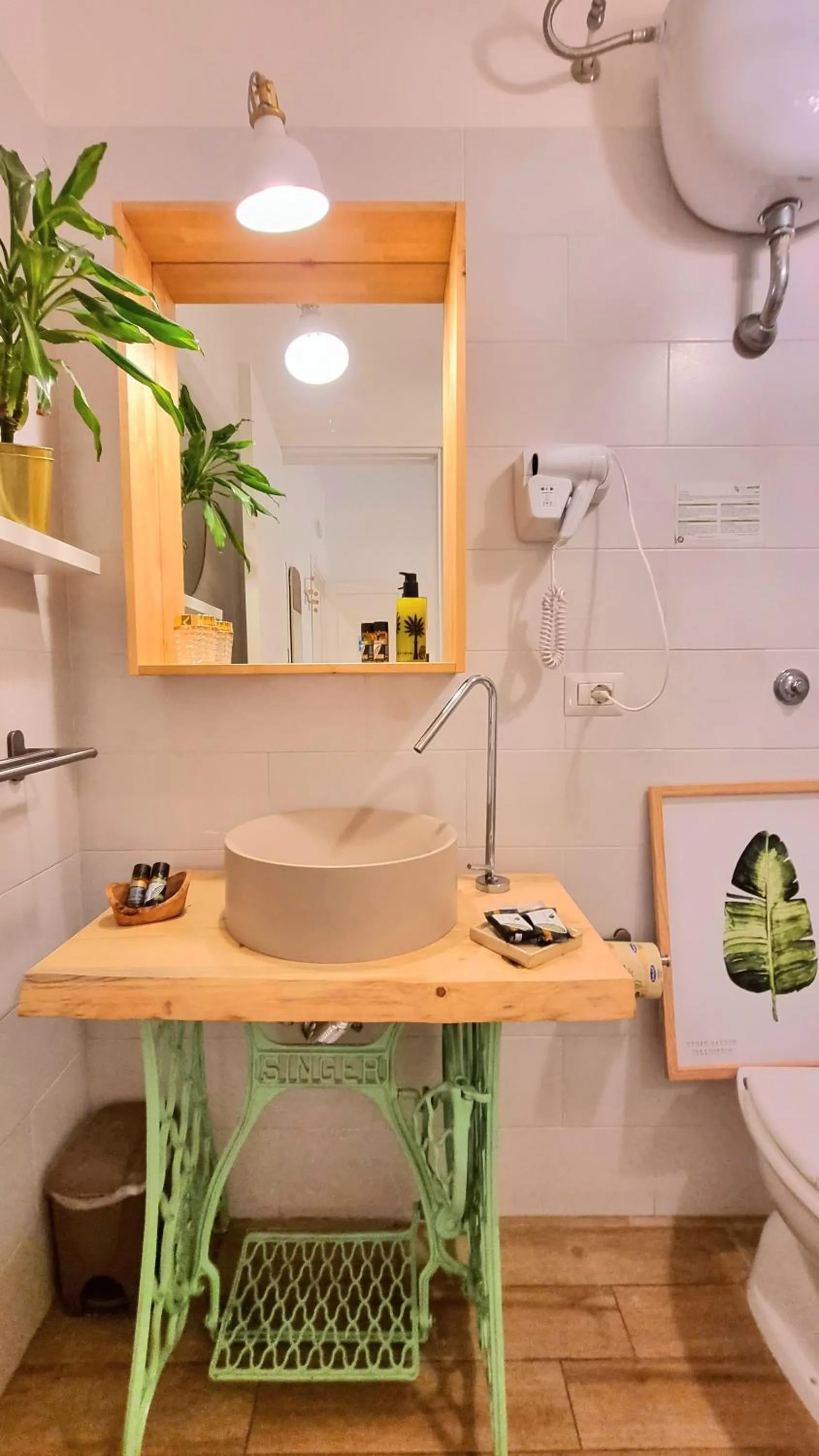 Bathroom in Napoli Tree - Lungomare