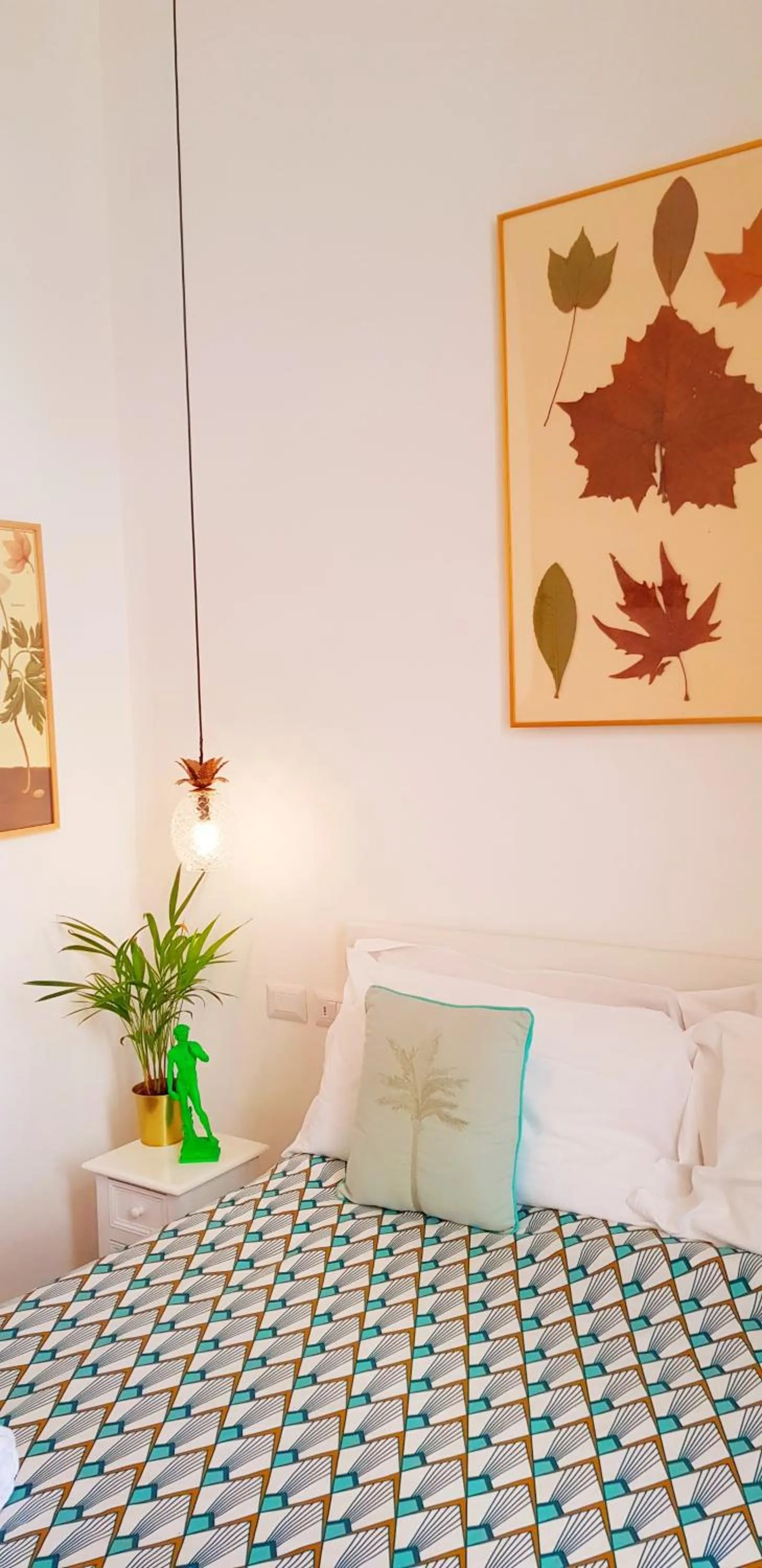 Bed in Napoli Tree - Lungomare