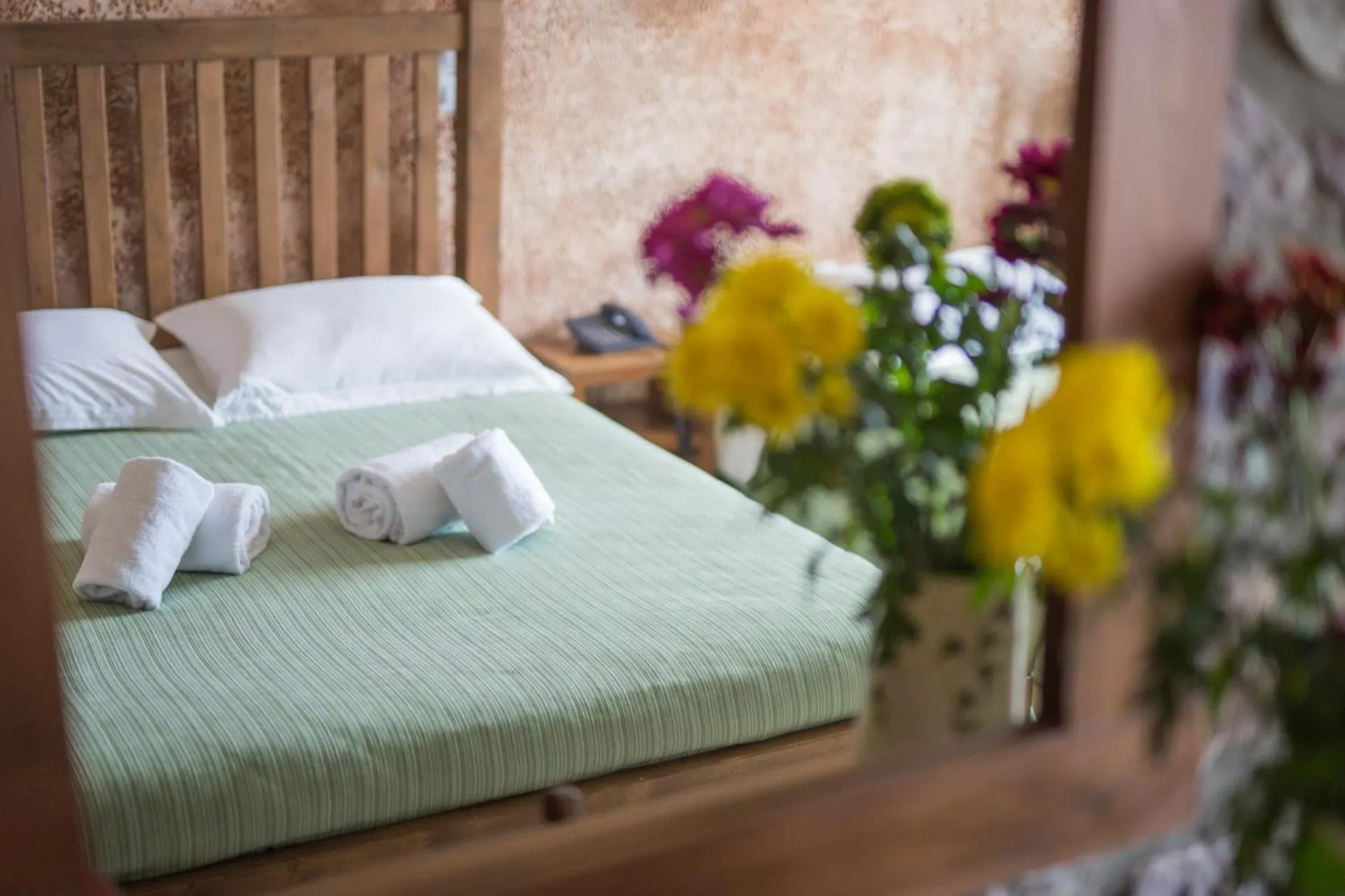 Decorative detail, Bed in Faris Hotel