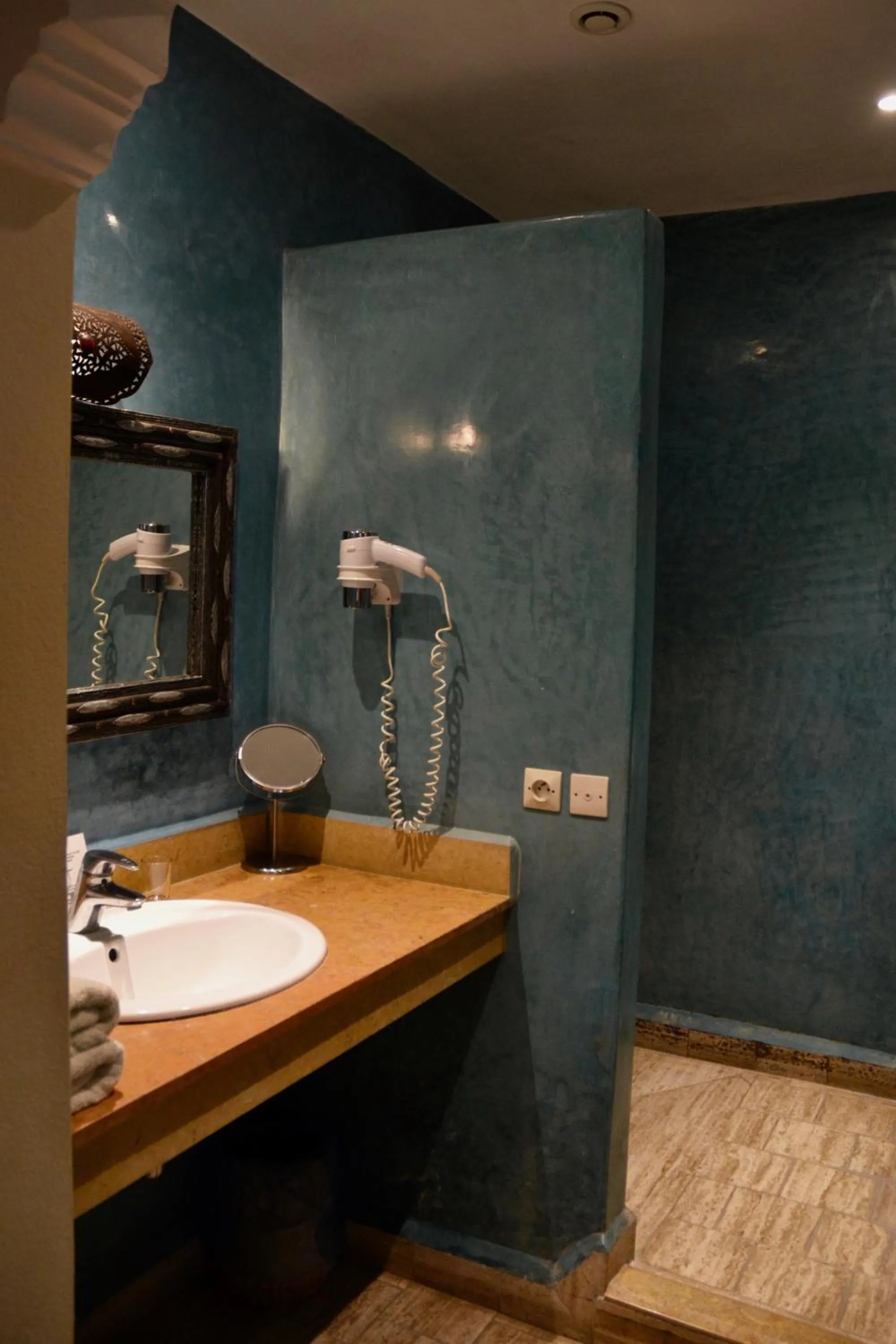 Bathroom in Riad Dar L'Oussia & SPA