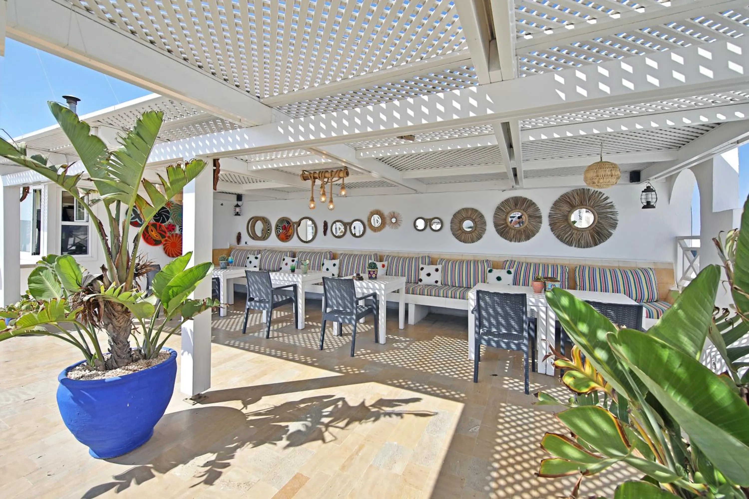 Patio in Riad Dar L'Oussia & SPA