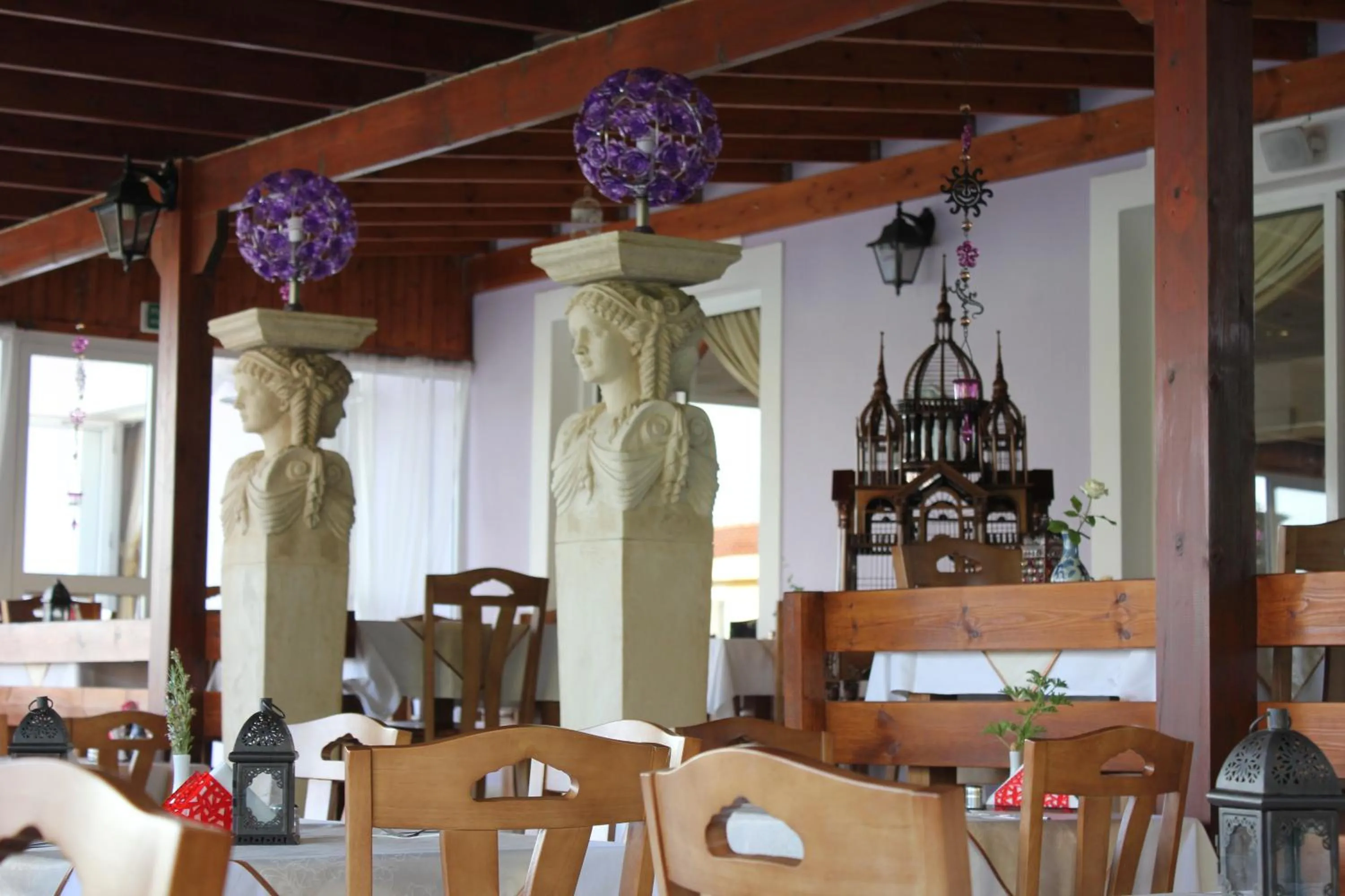 Restaurant/places to eat in Akamanthea Holiday Village