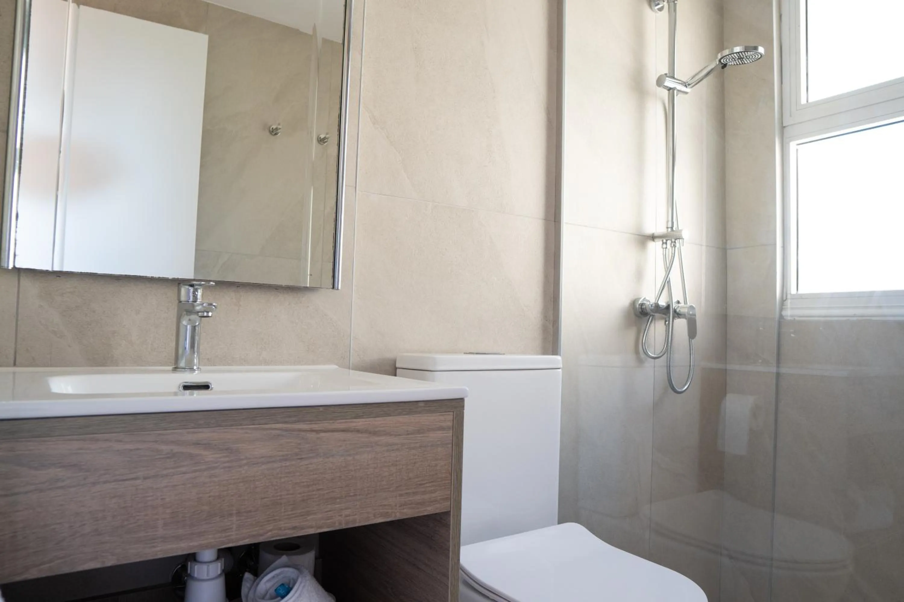 Bathroom in Akamanthea Holiday Village