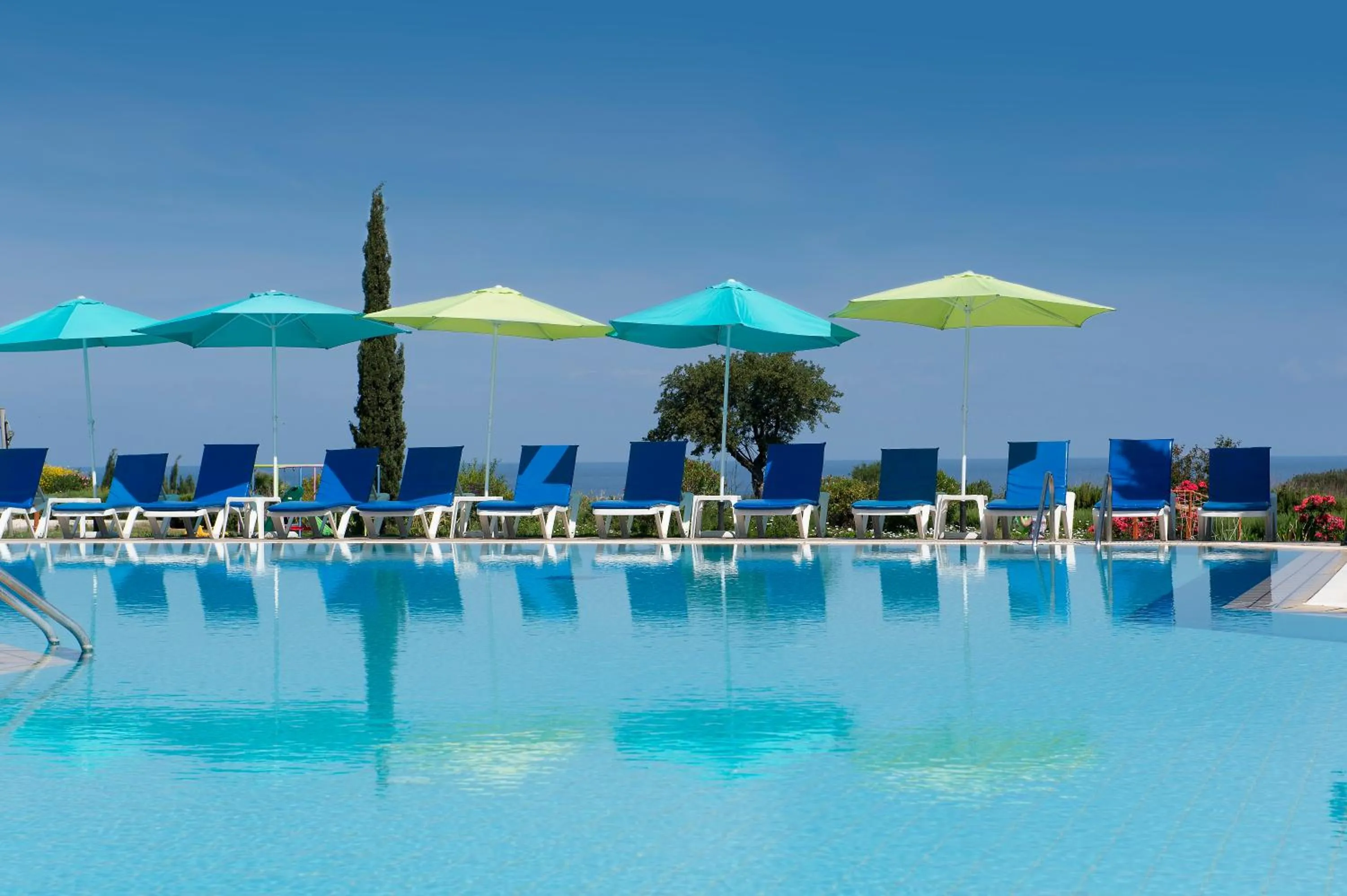 Swimming pool in Akamanthea Holiday Village