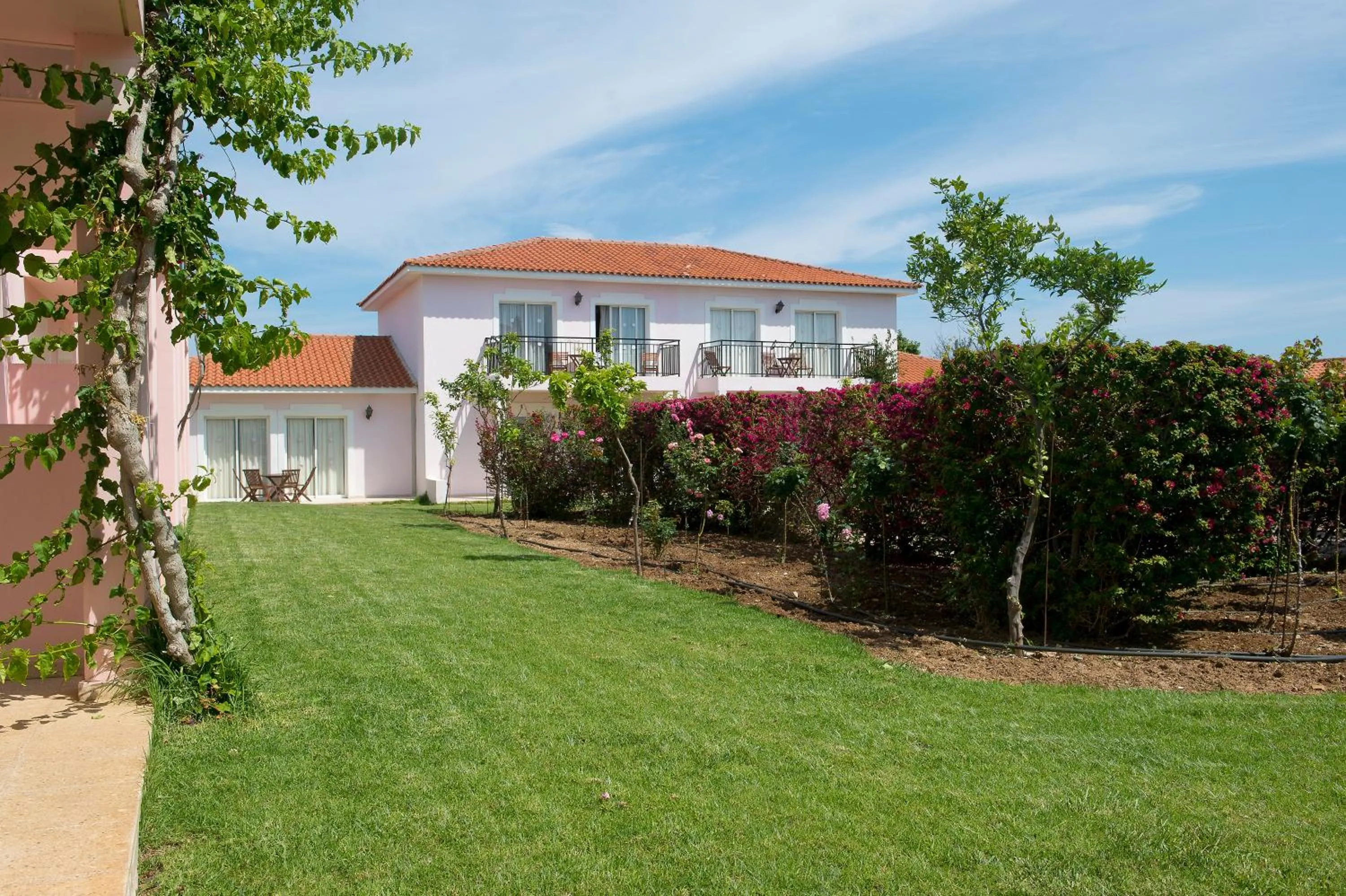 Property building in Akamanthea Holiday Village