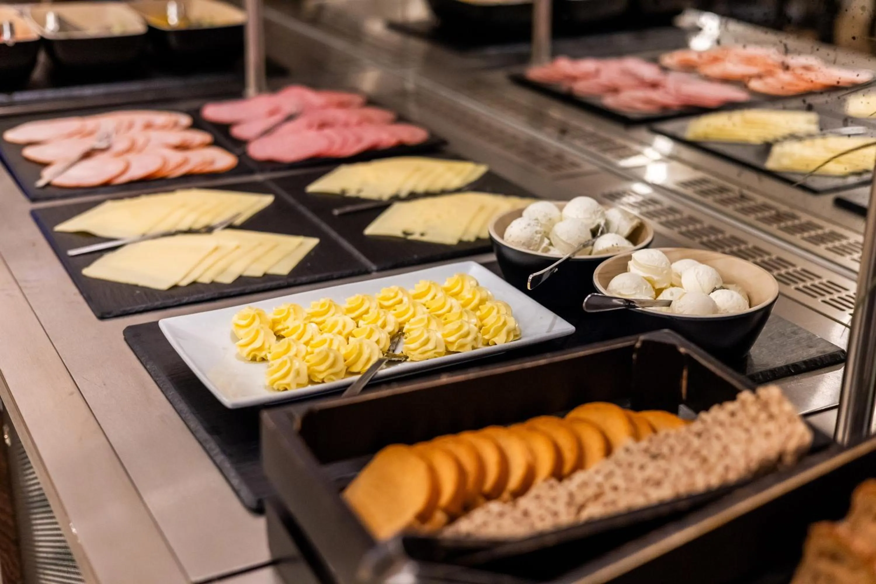 Buffet breakfast in MEININGER Hotel Berlin Mitte