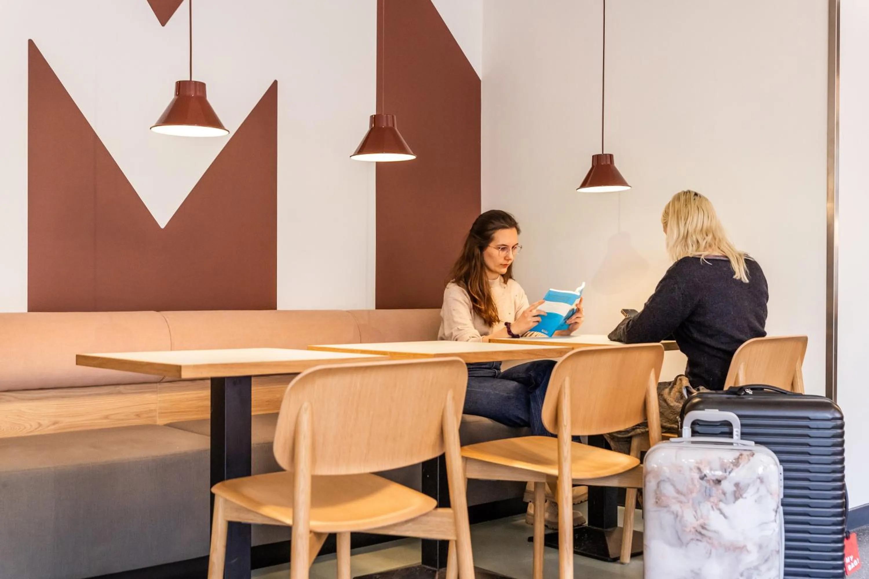 Lobby or reception in MEININGER Hotel Berlin Mitte